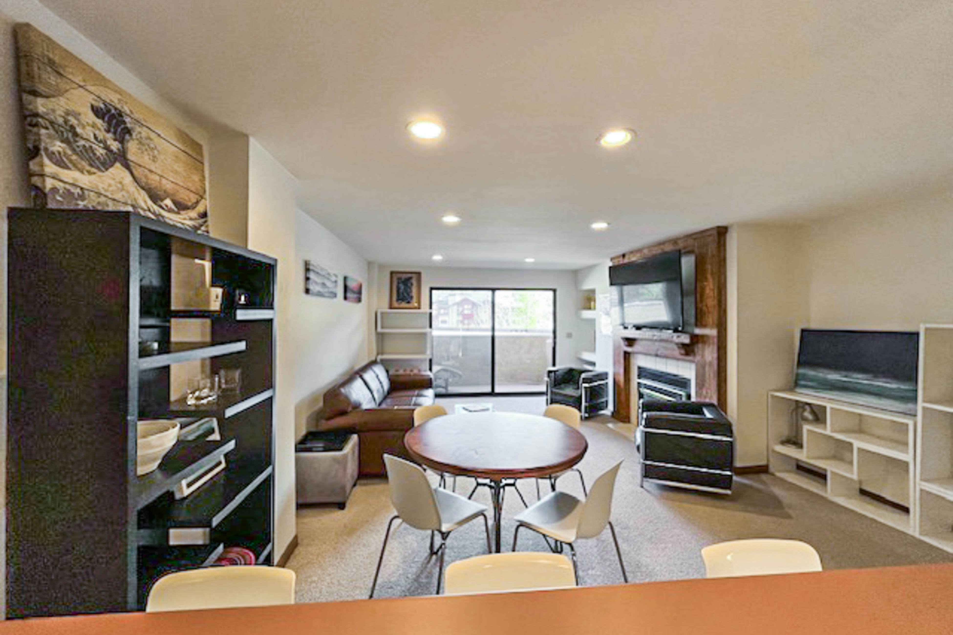 The Seasons at Avon 208