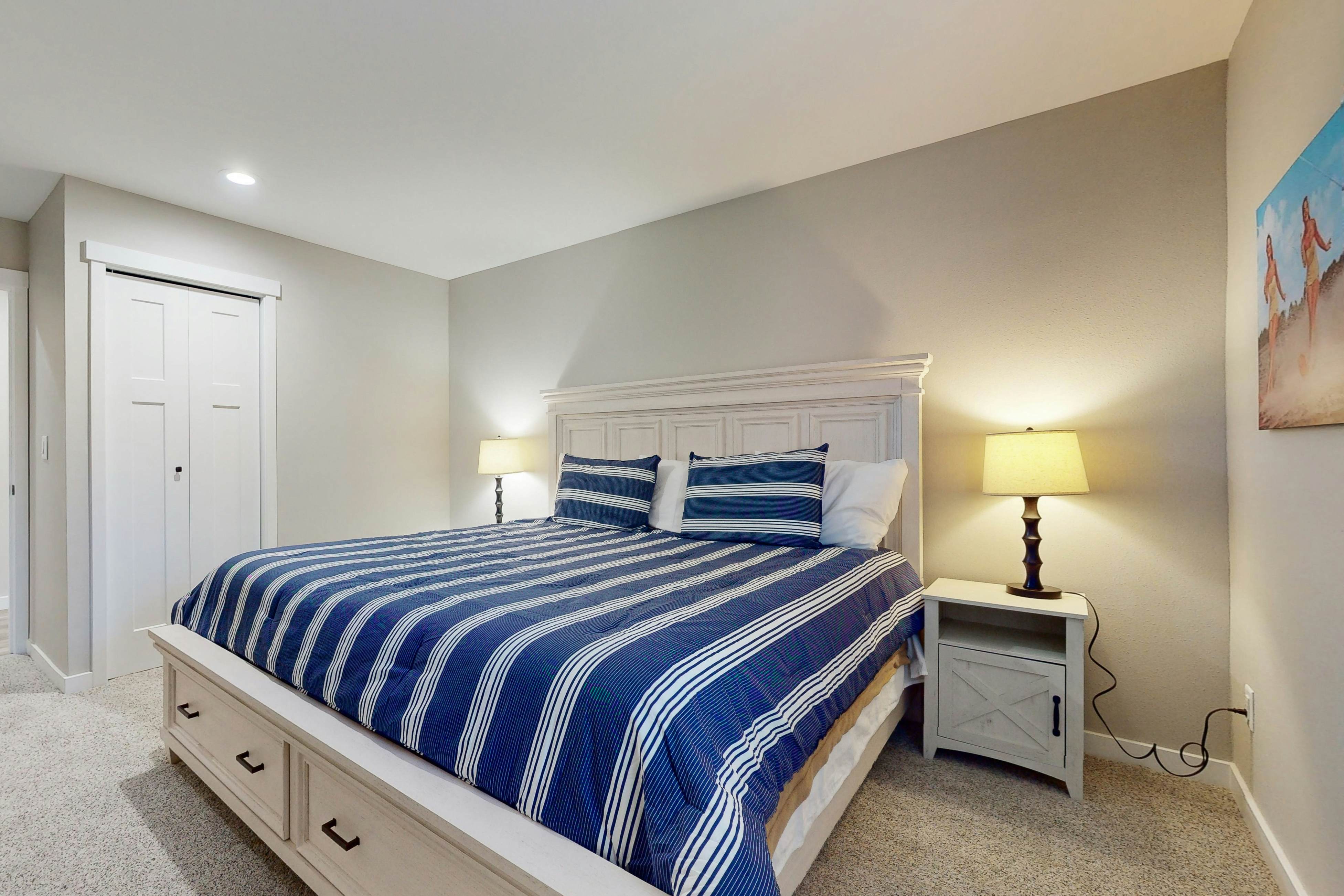 Lake Chelan Shores - To Ski or Knot #18-6