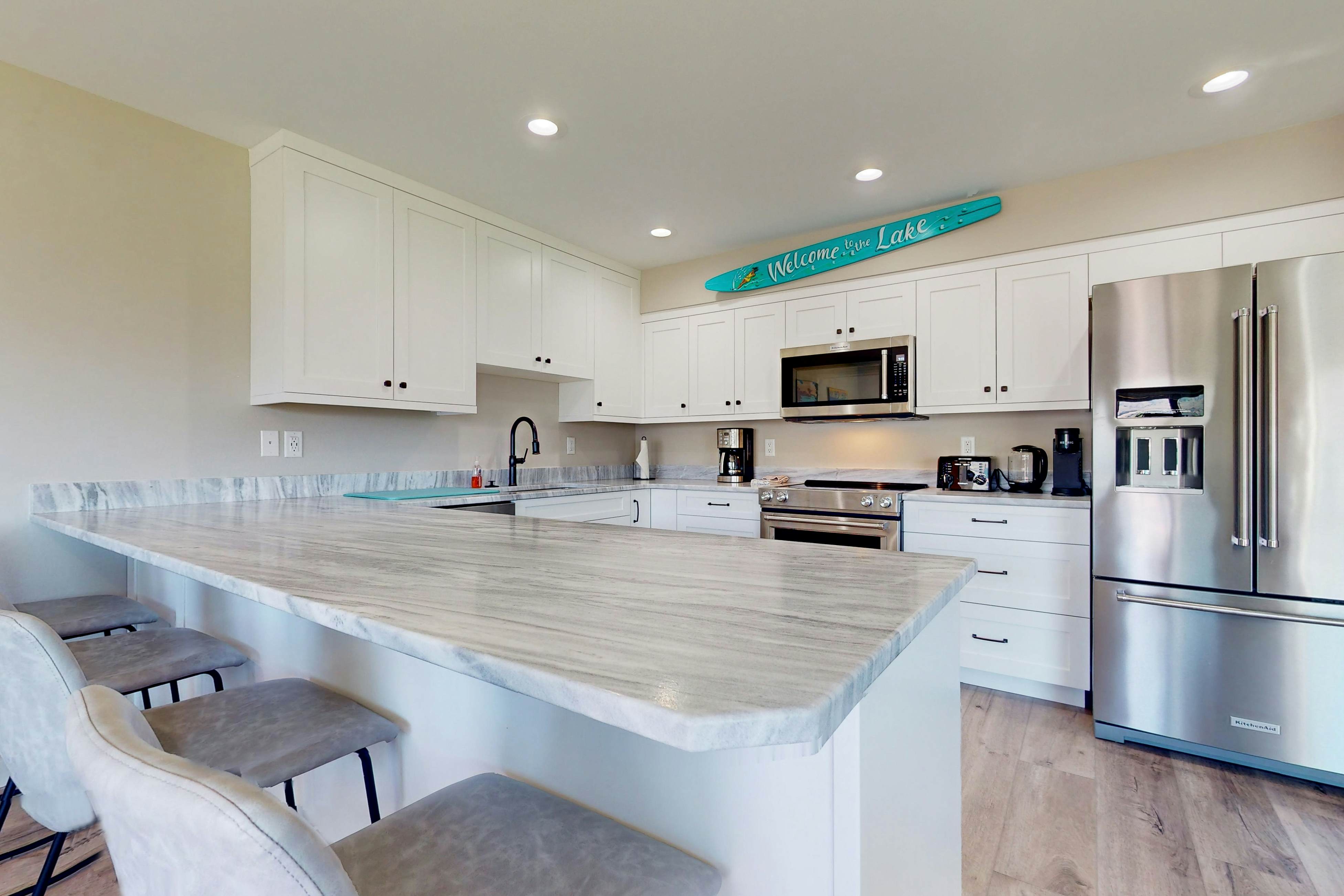 Lake Chelan Shores - To Ski or Knot #18-6