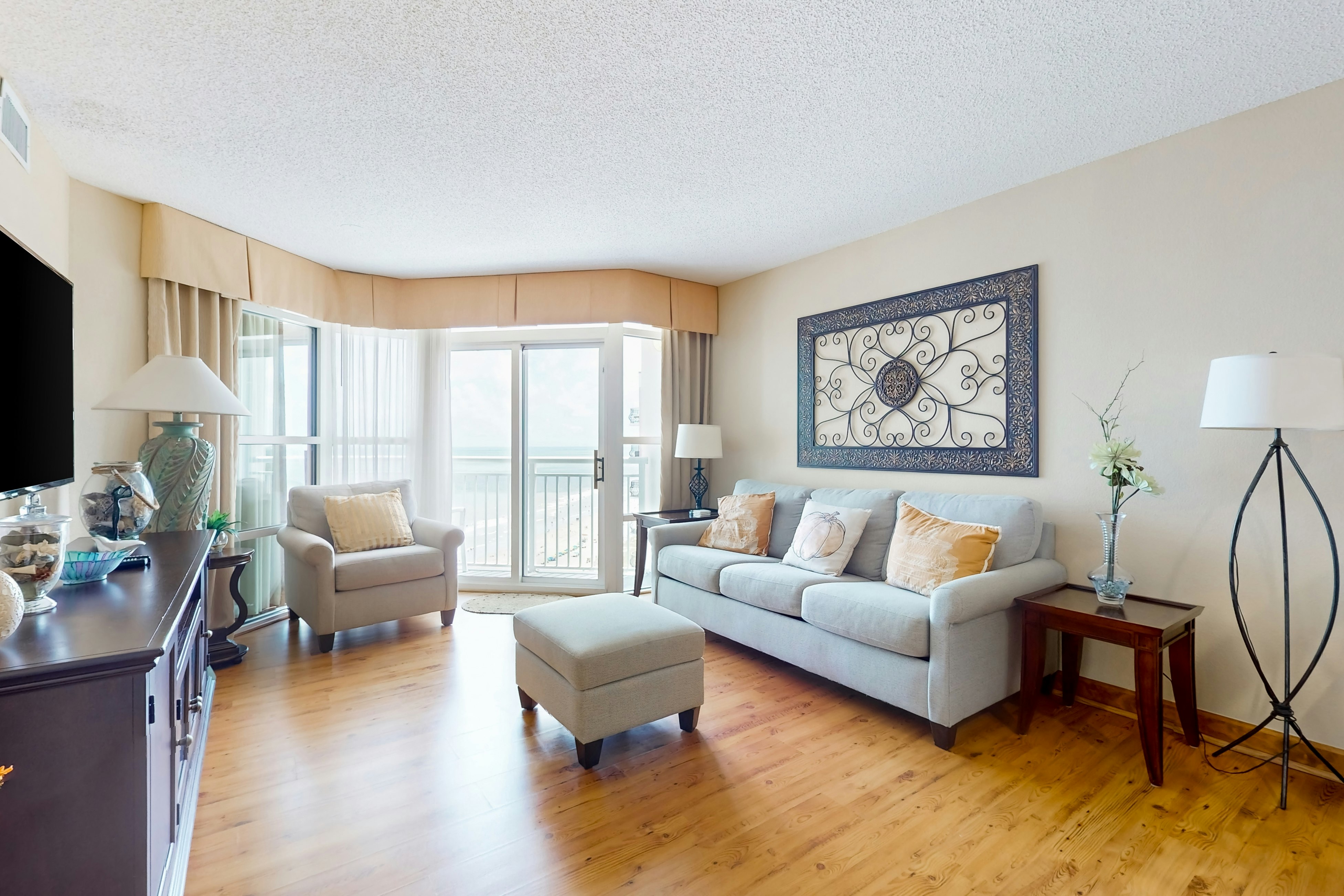 Carolinian Beach Resort 1734