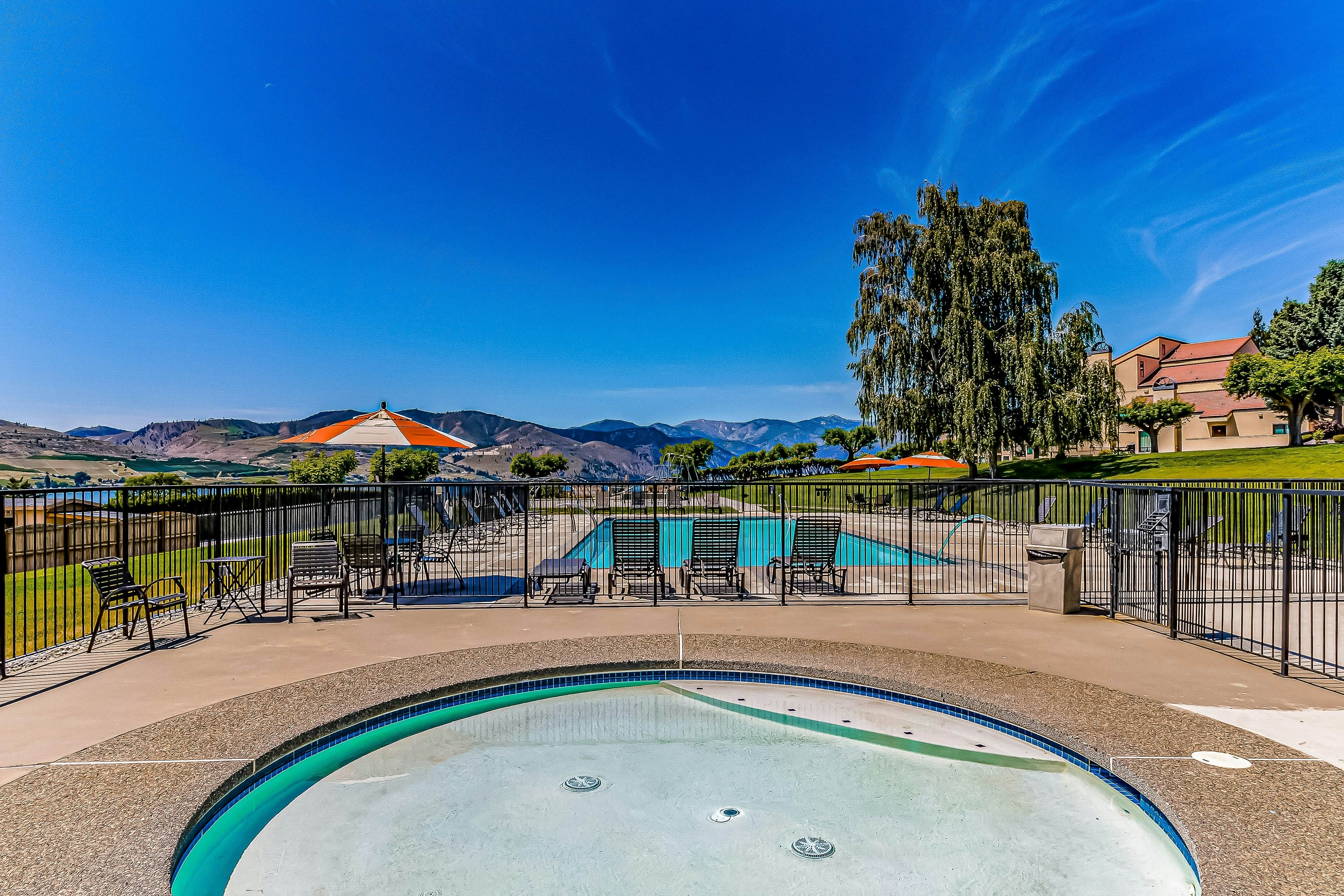 Lake Chelan Shores - To Ski or Knot #18-6