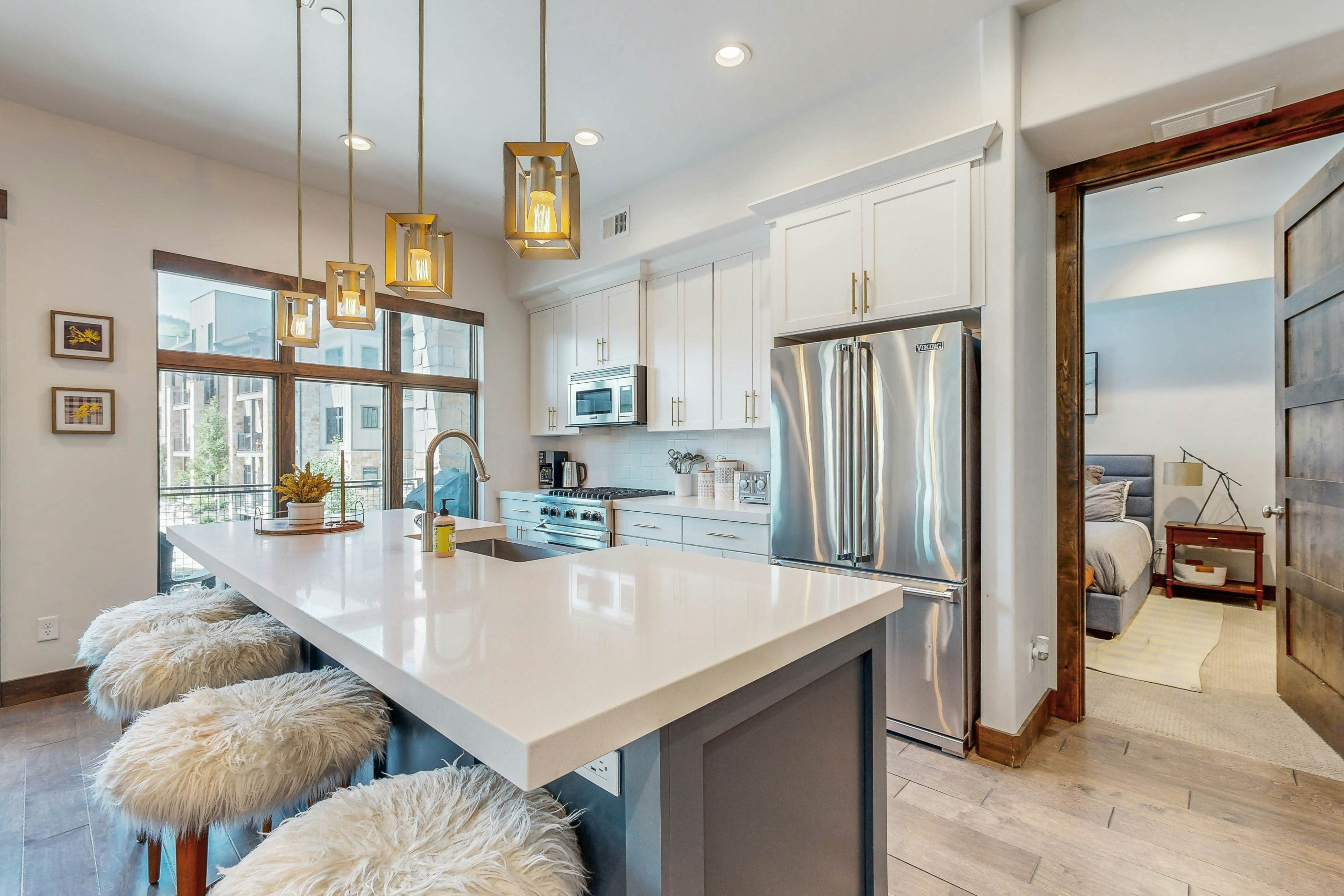 Modern Blackstone Paradise #2A