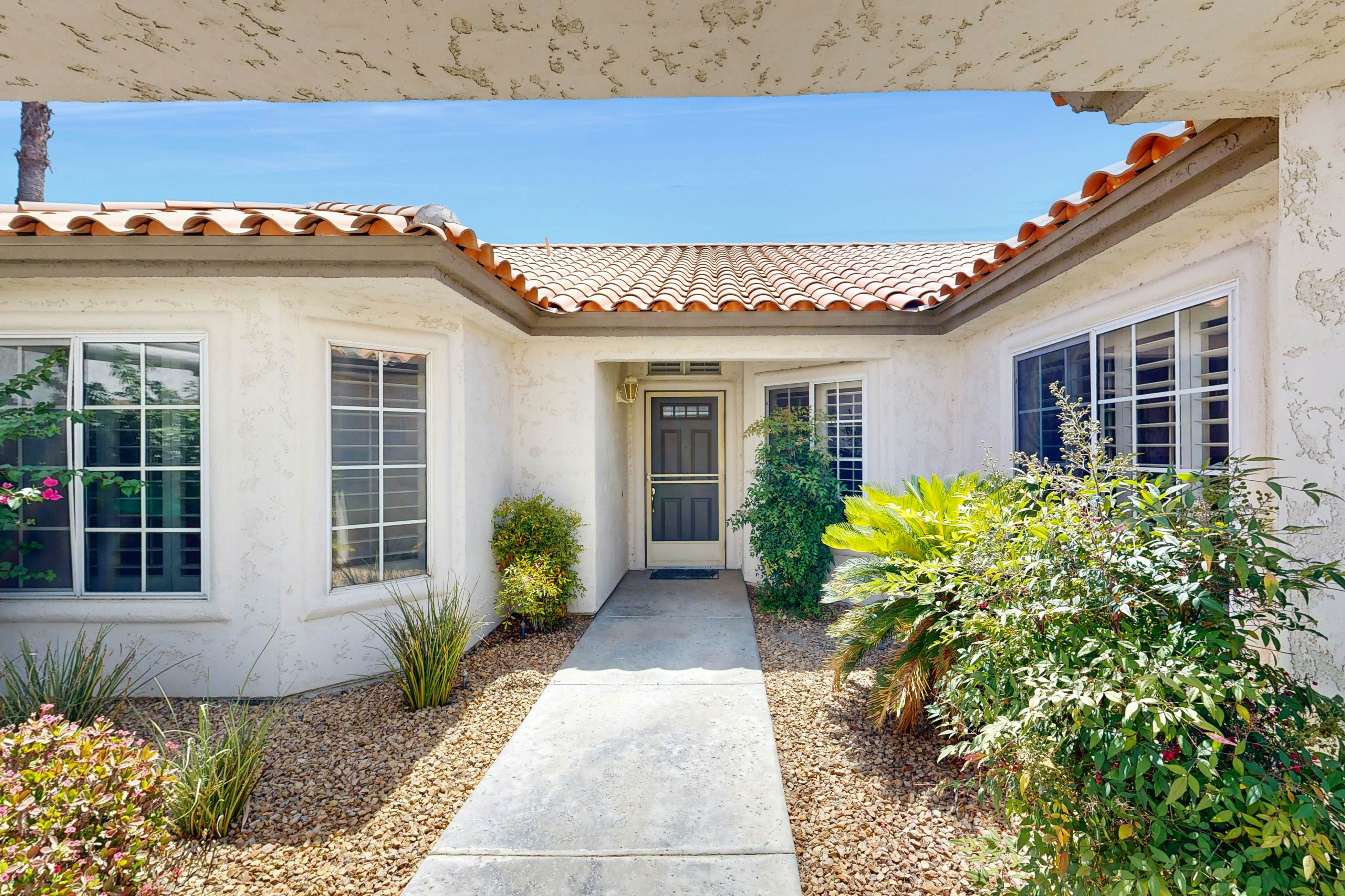 Desert Falls Retreat