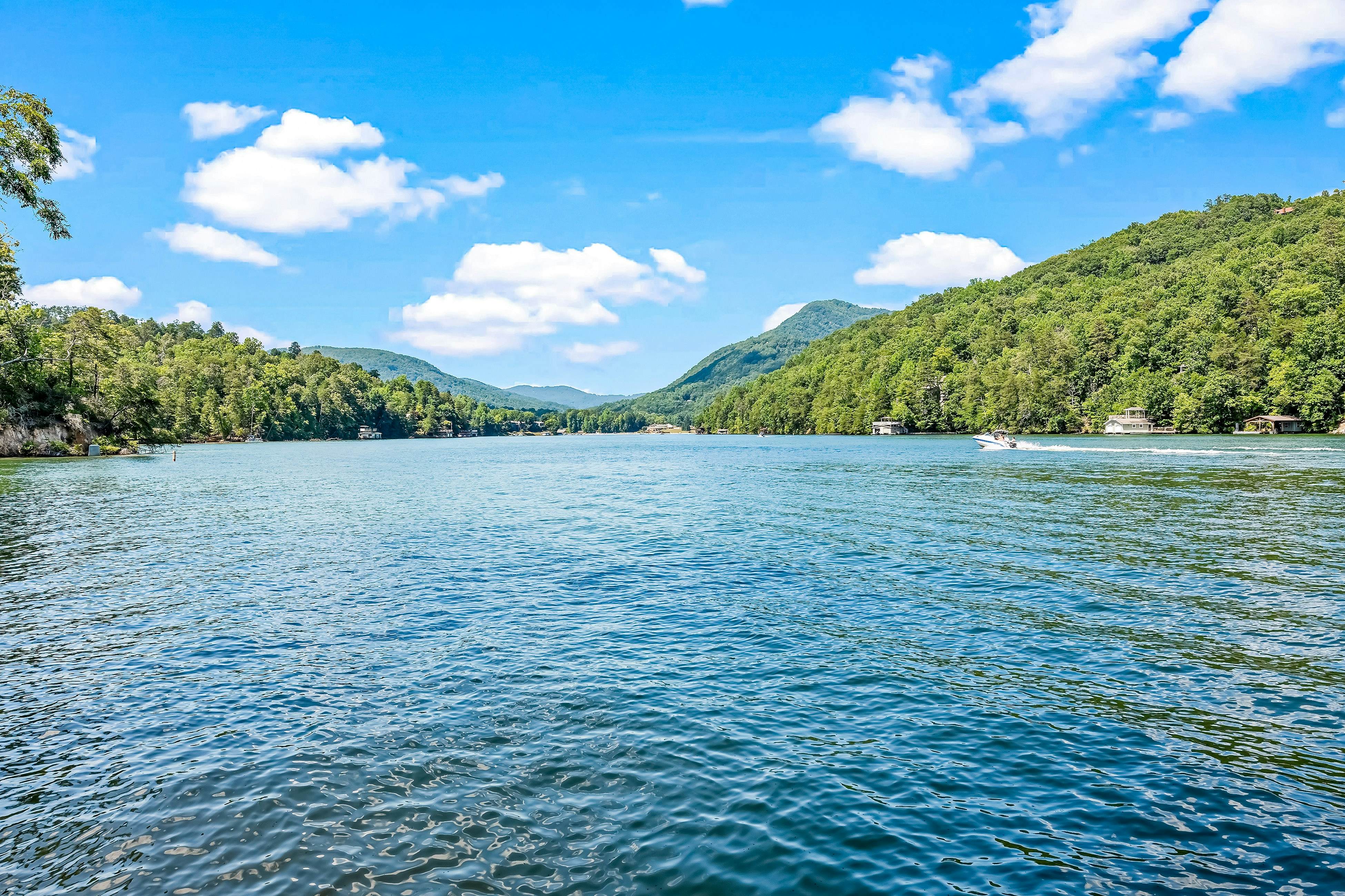 Water's Edge Holmstead