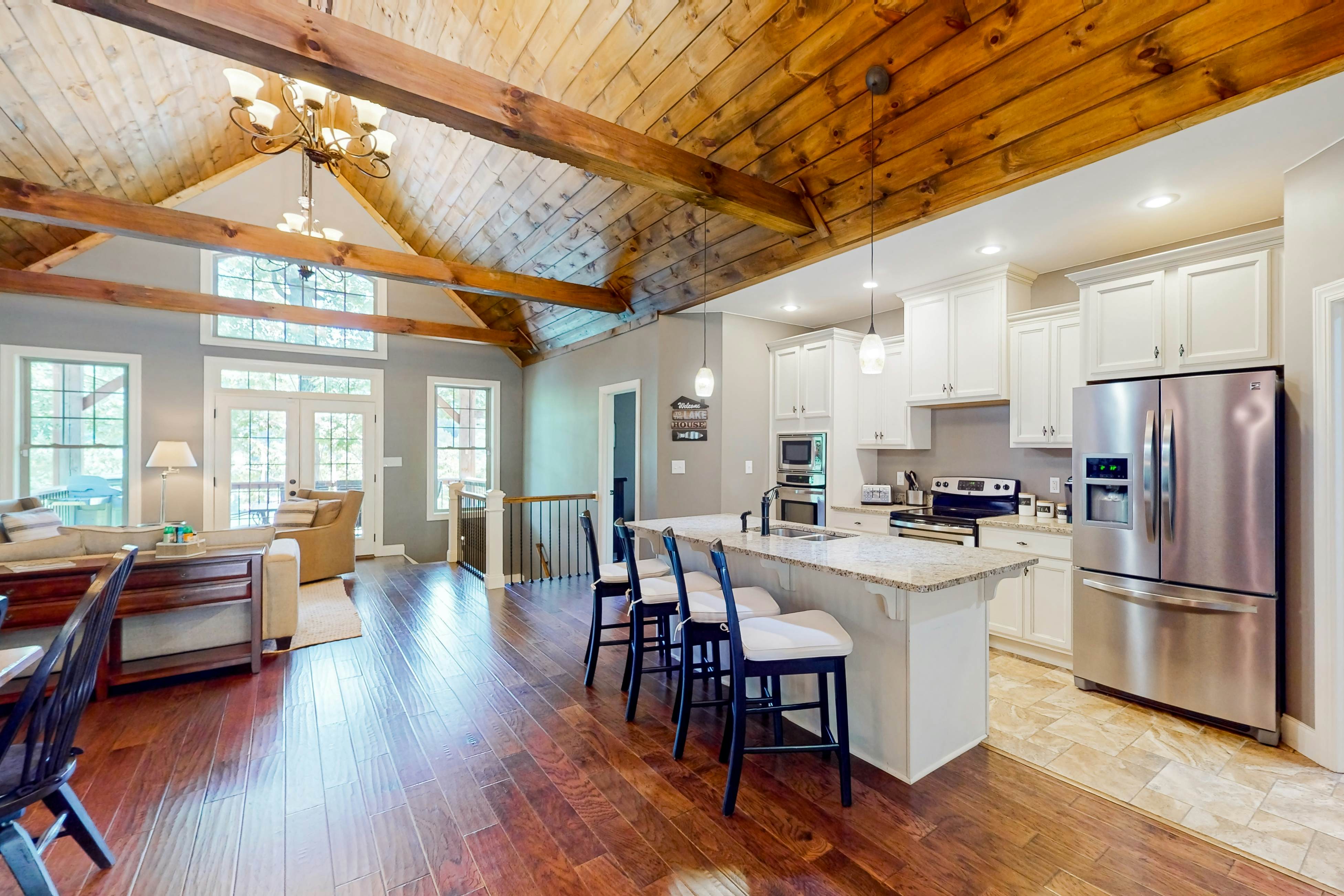 Water's Edge Holmstead