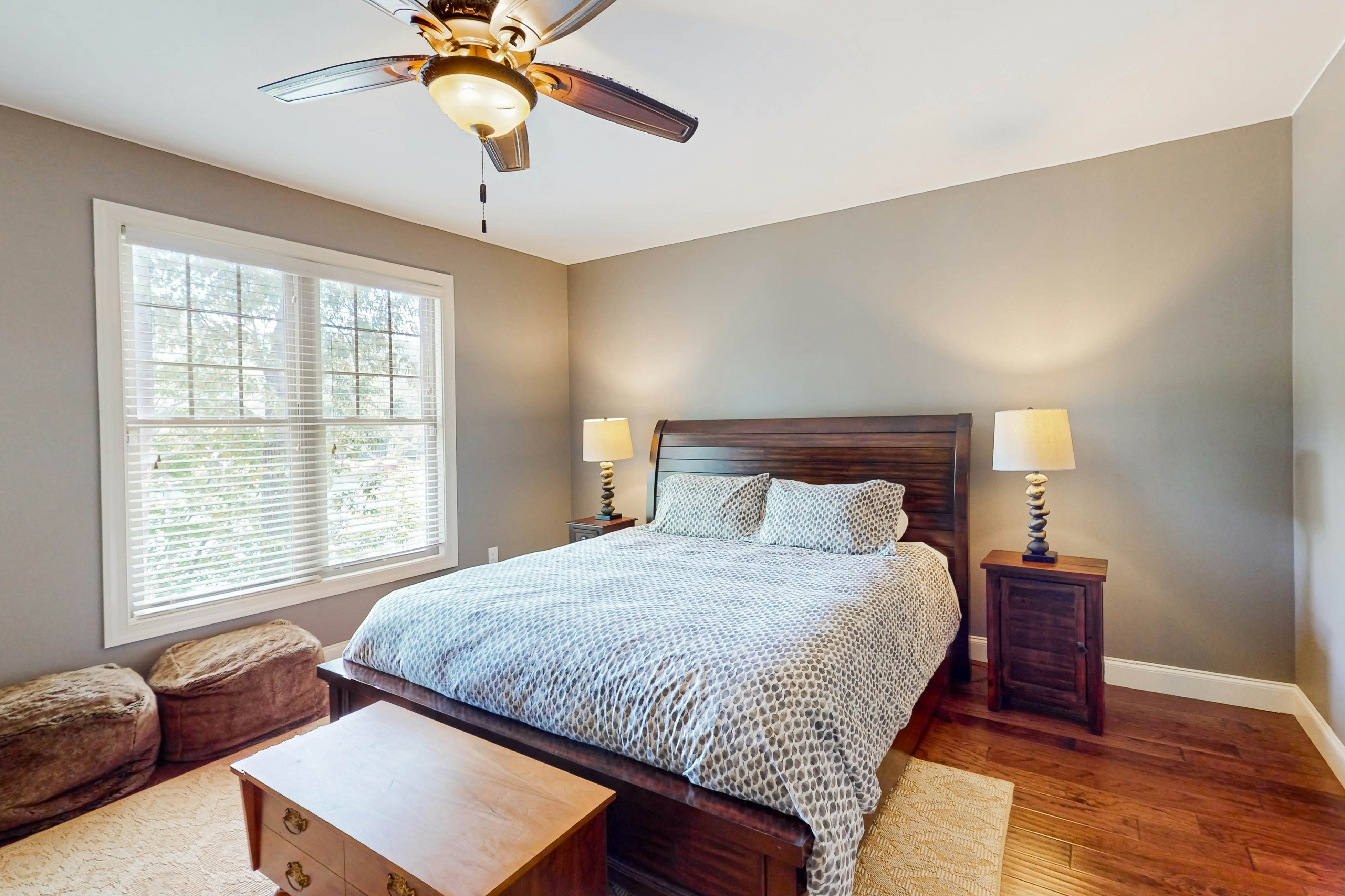 Water's Edge Holmstead