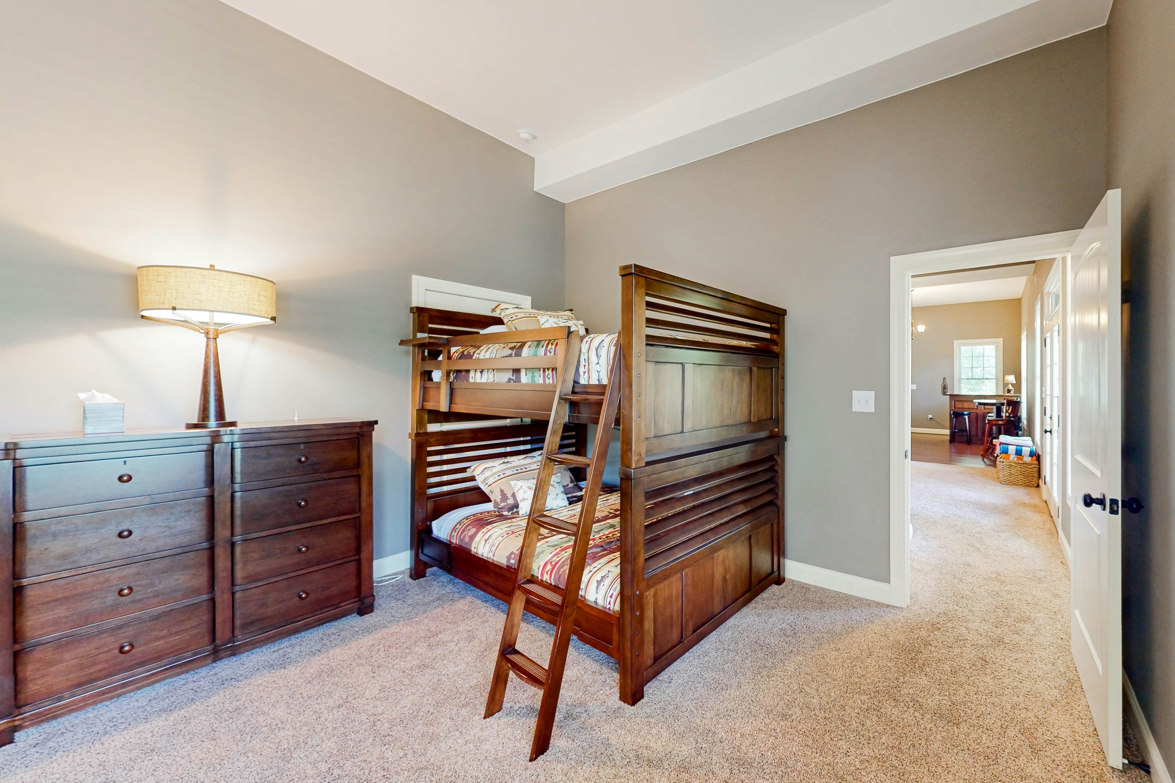 Water's Edge Holmstead