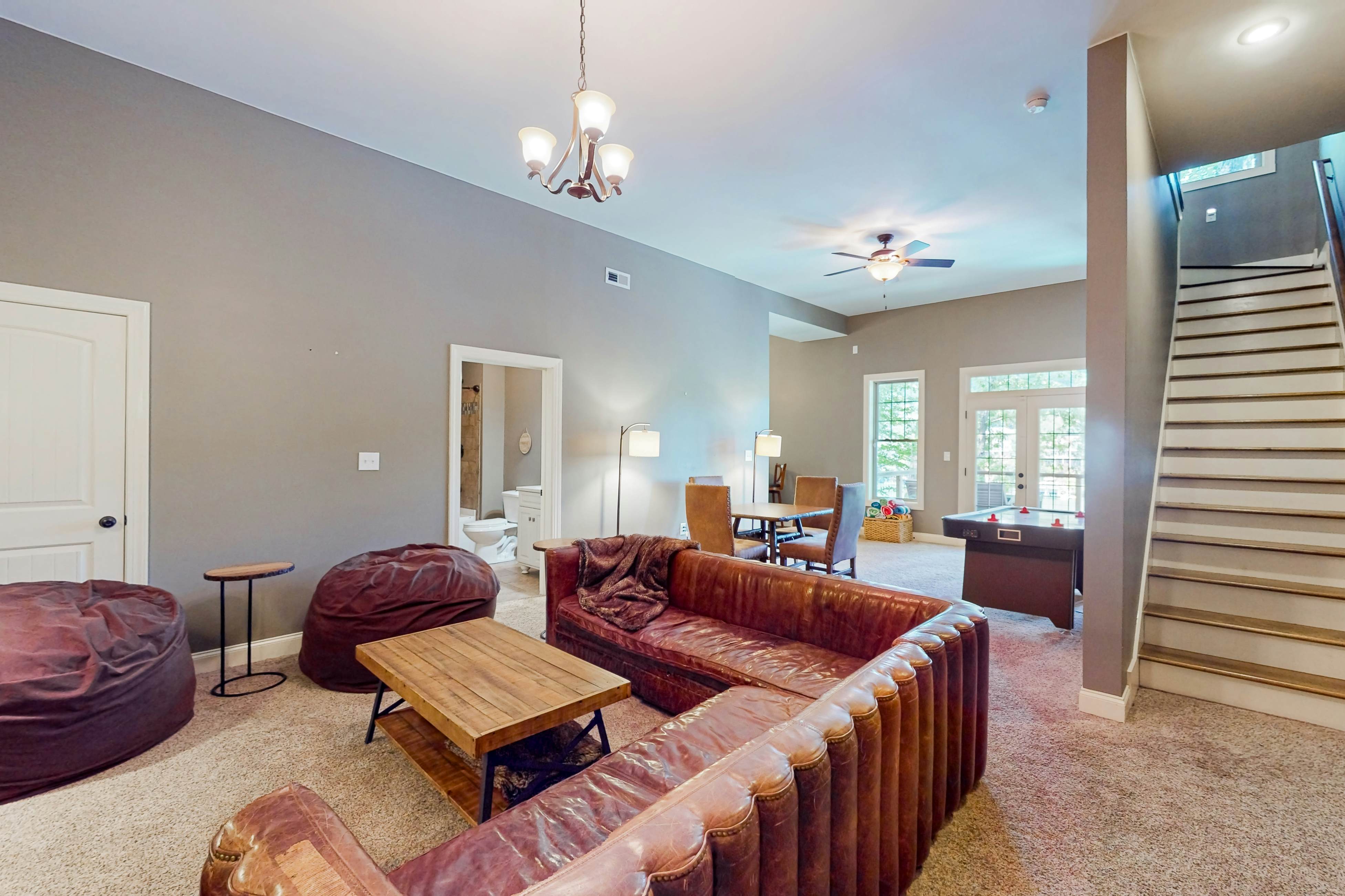 Water's Edge Holmstead