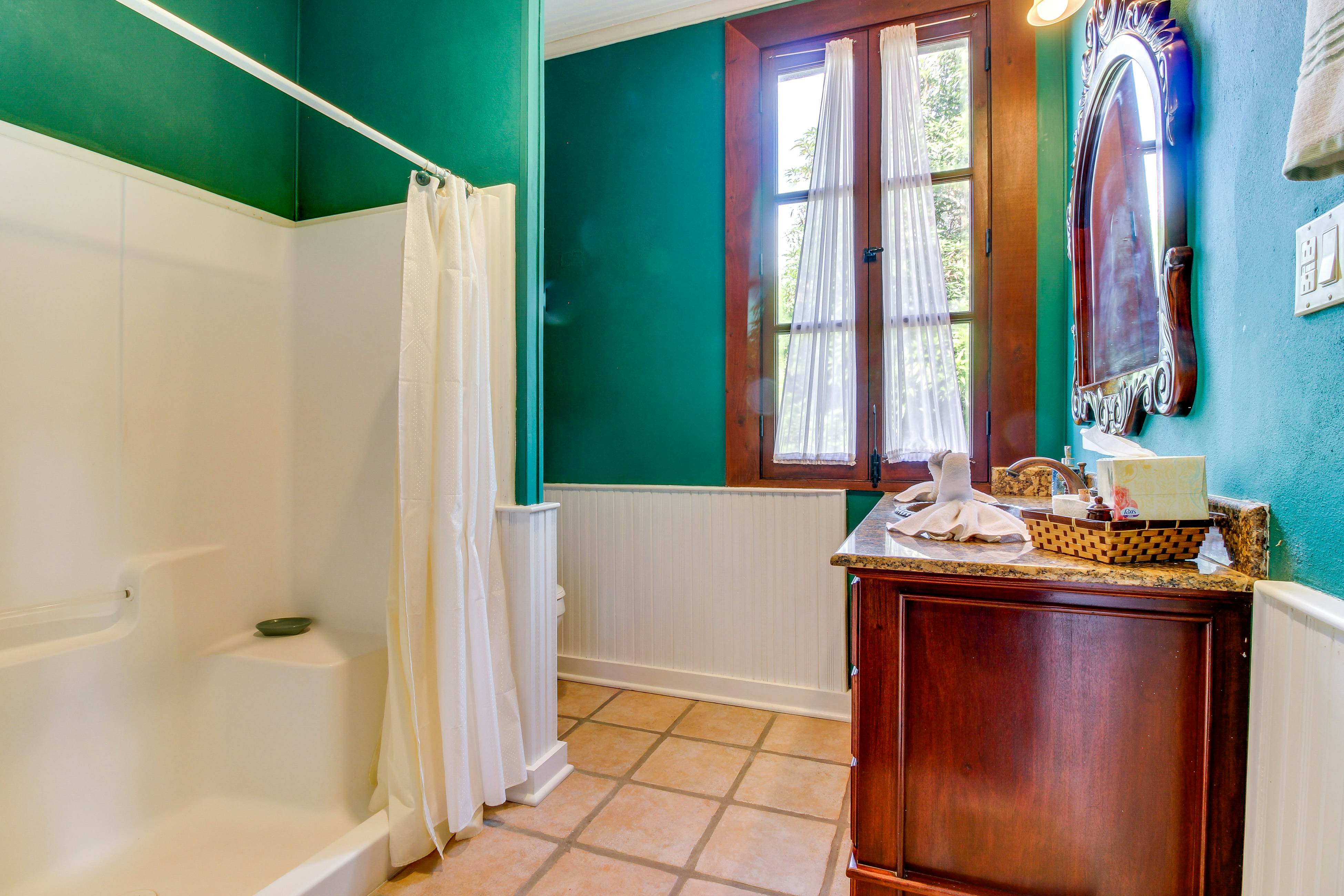 Family Suite at Mahogany Hall -Gold Standard Certified