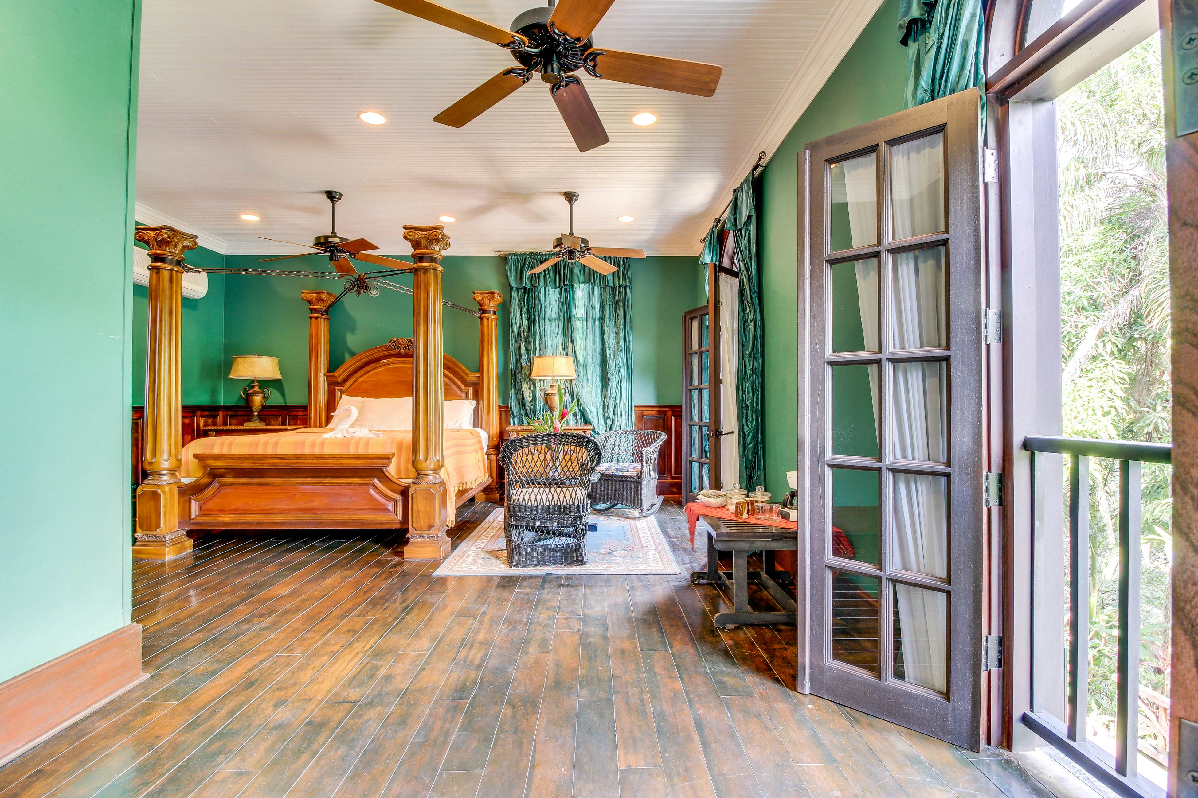 Family Suite at Mahogany Hall -Gold Standard Certified