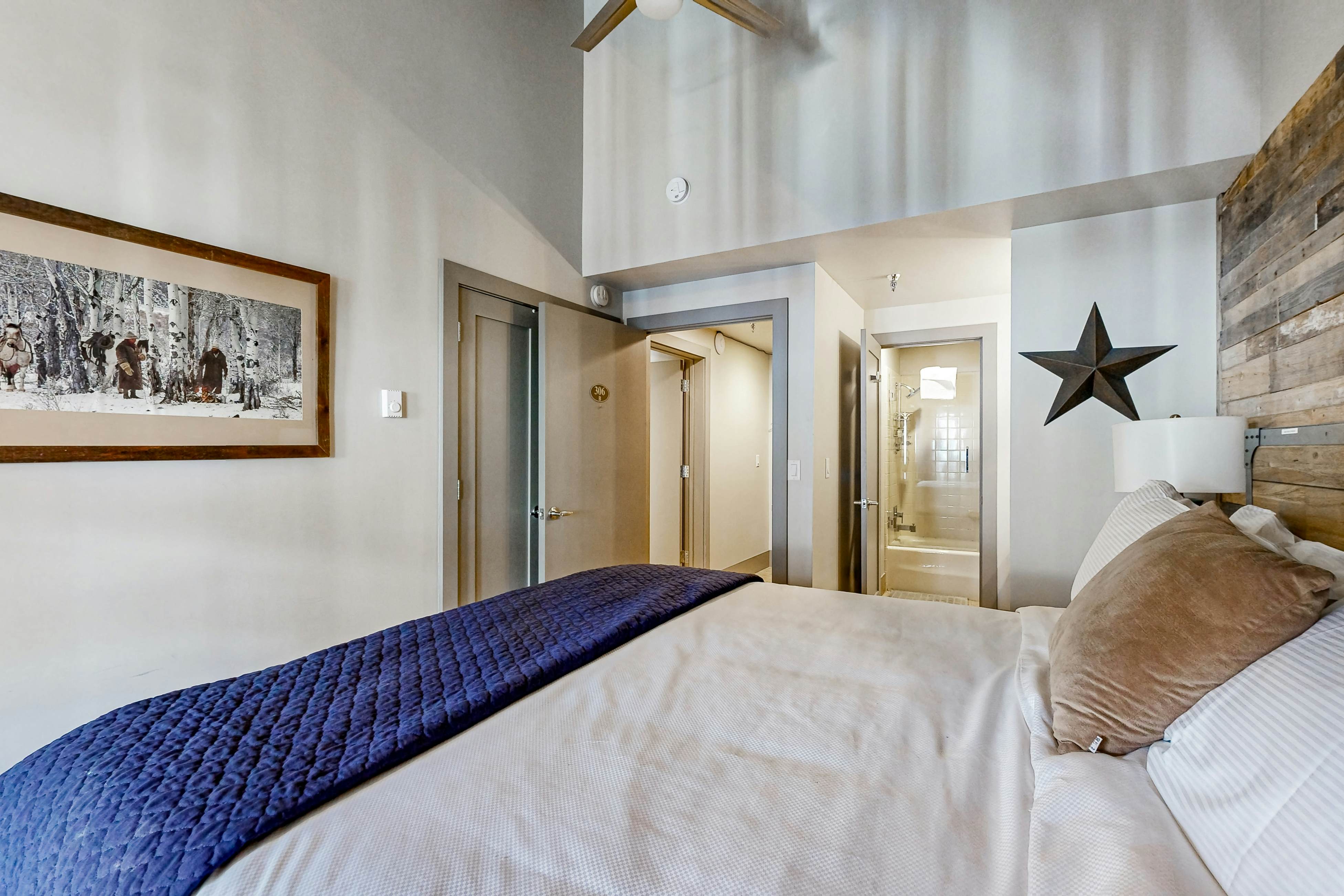 Lodge at Mountain Village #306