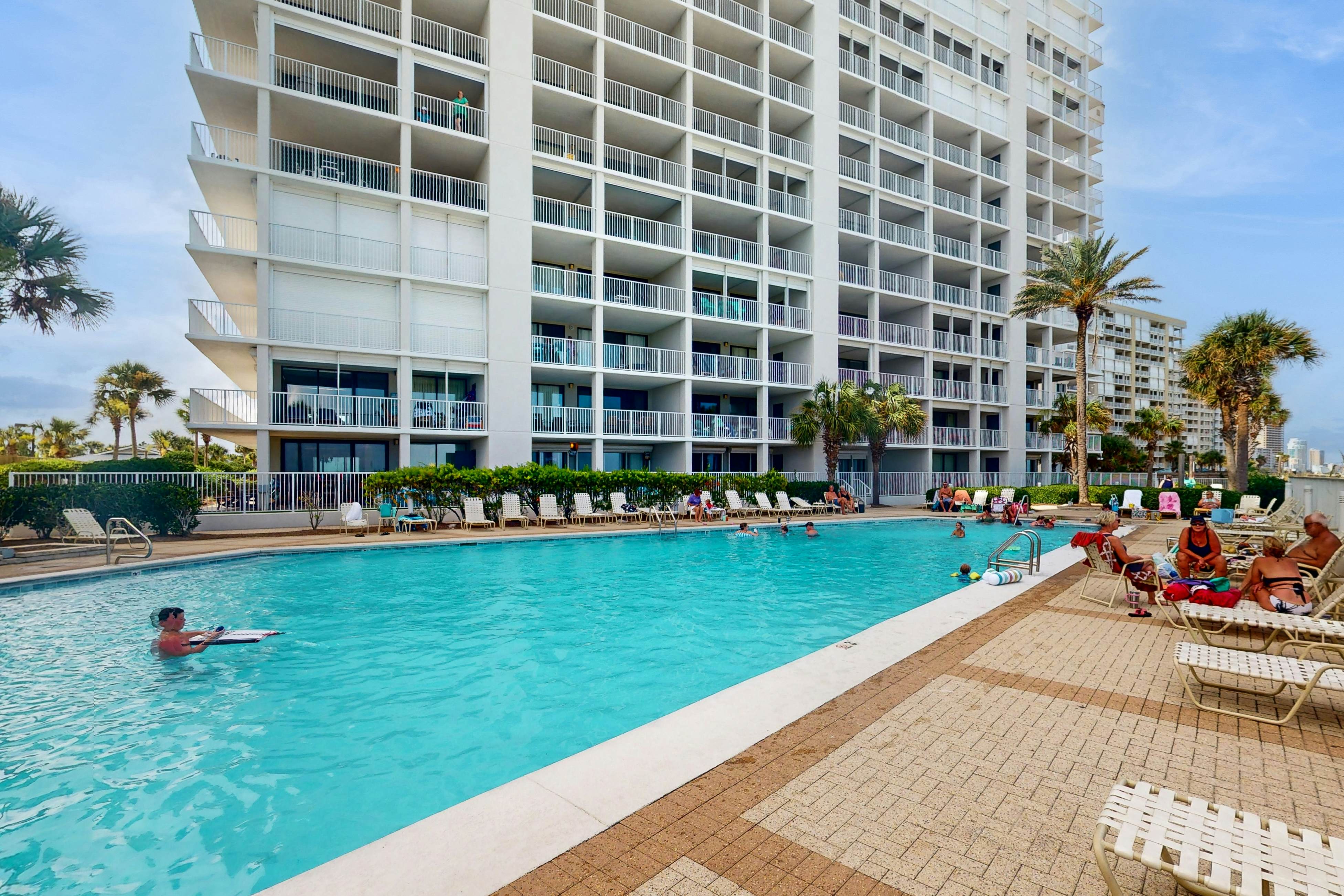 Pelican Pointe 1106