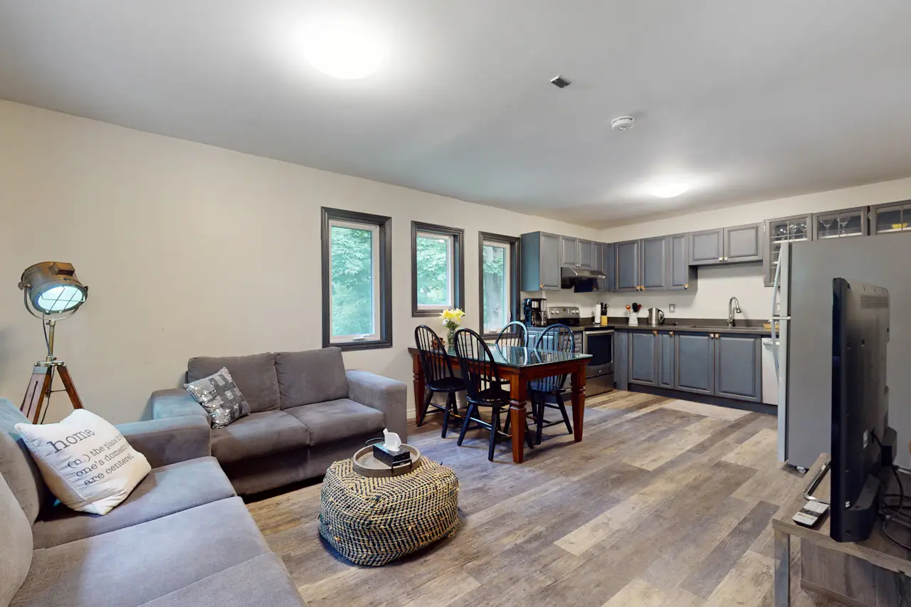 Apartment in The Aqorpions Estate 2 BD Loretto, ON Vacation Rental