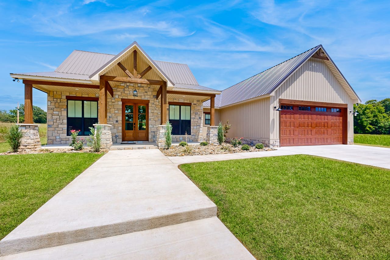 Three Tree's at Evergreen 3 BD Stigler, OK Vacation Rental Vacasa