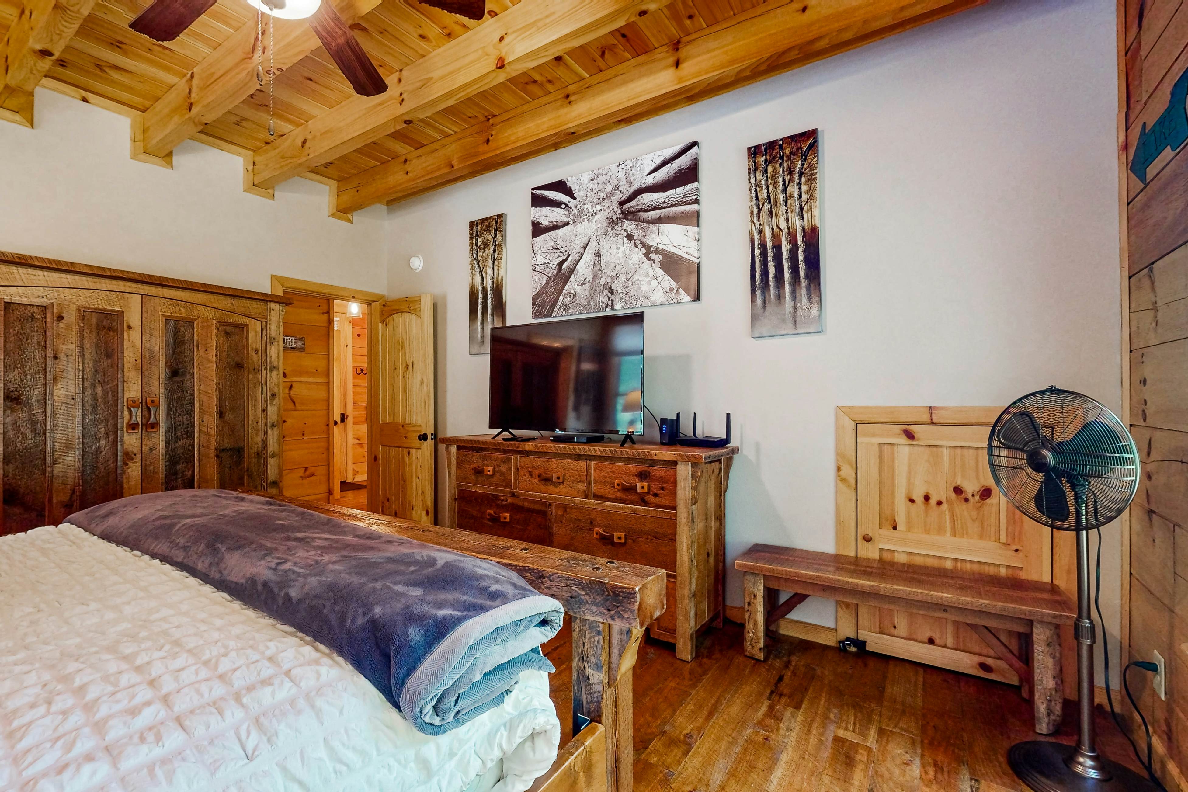 Simply Devine at Water's Edge