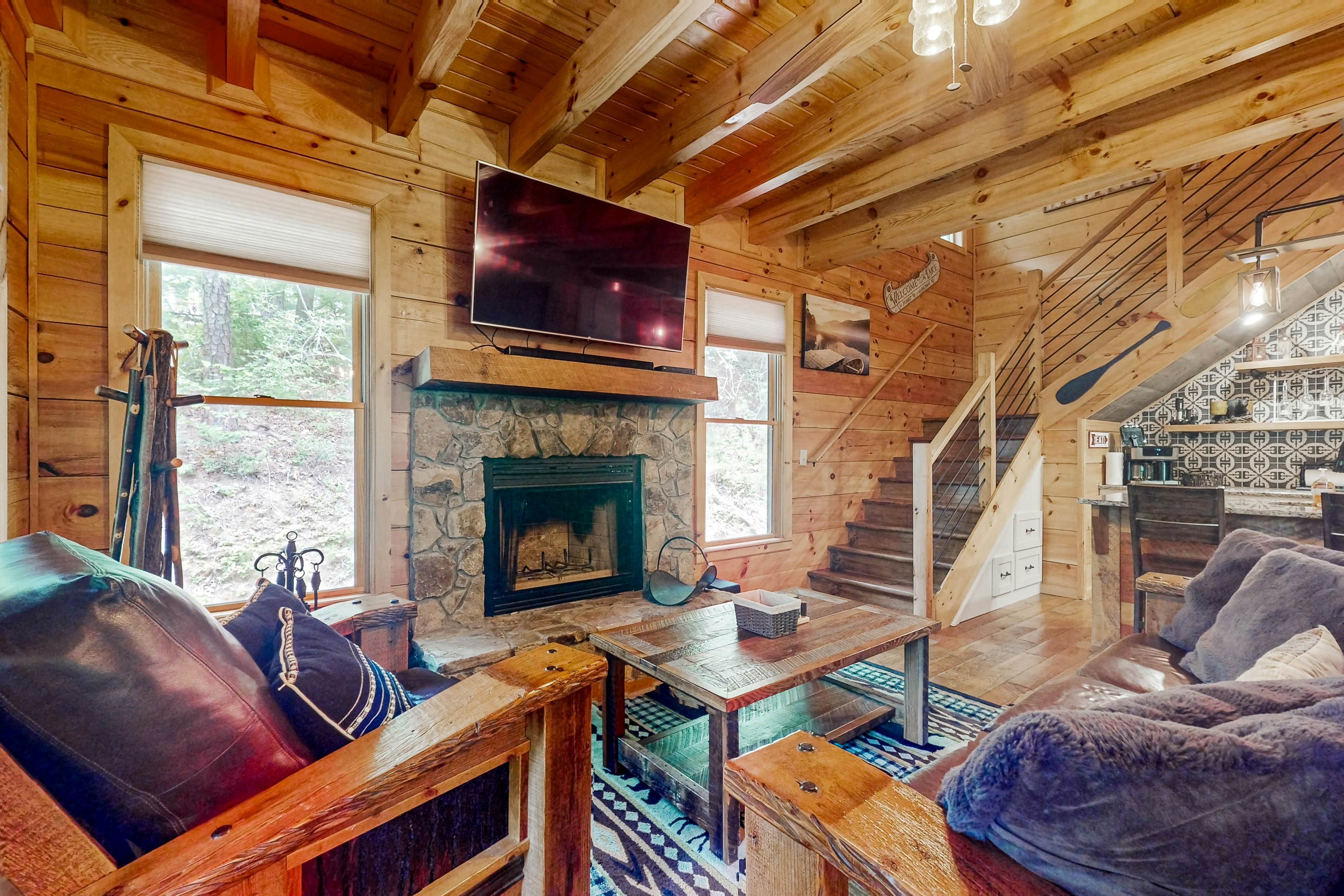 Simply Devine at Water's Edge