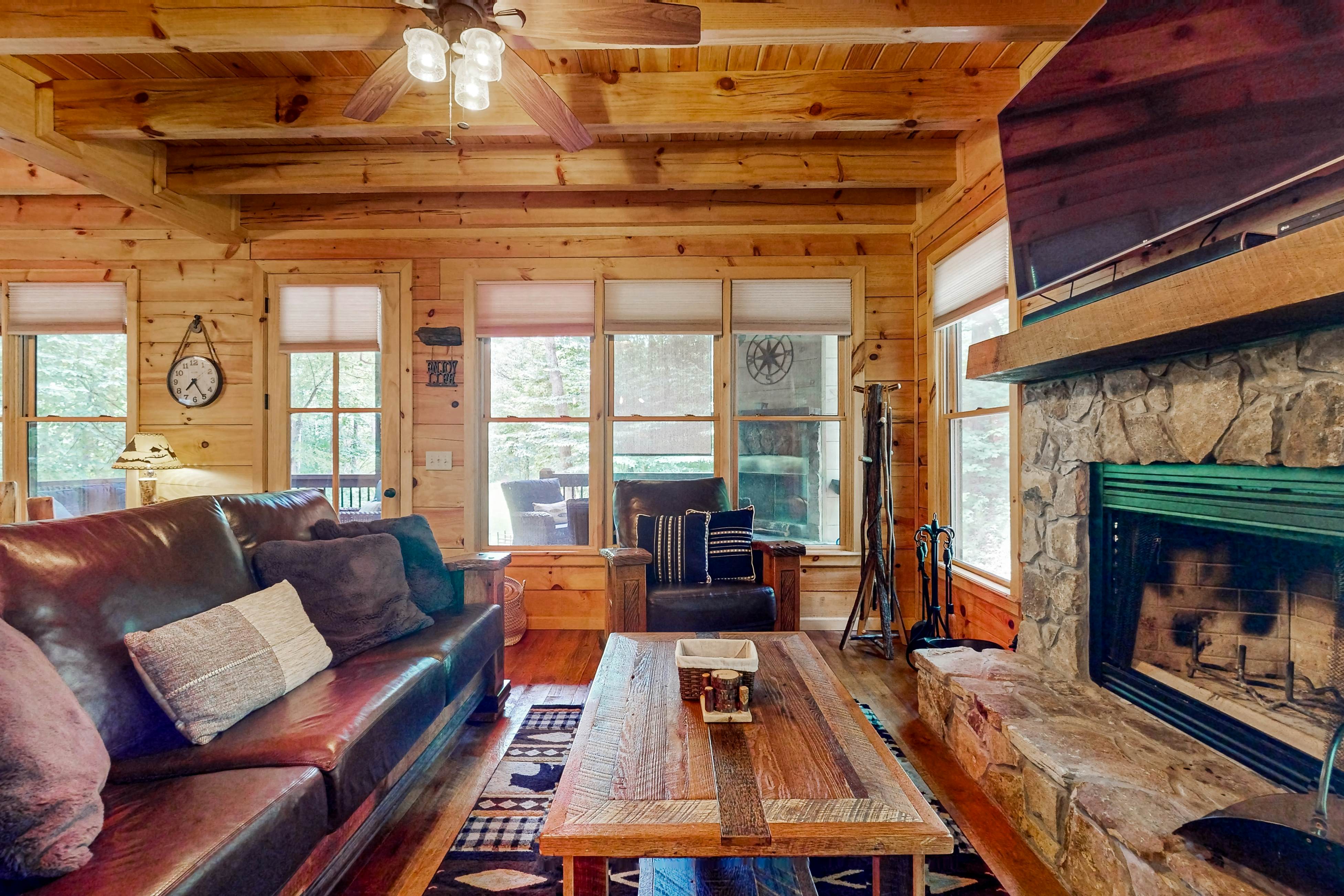 Simply Devine at Water's Edge