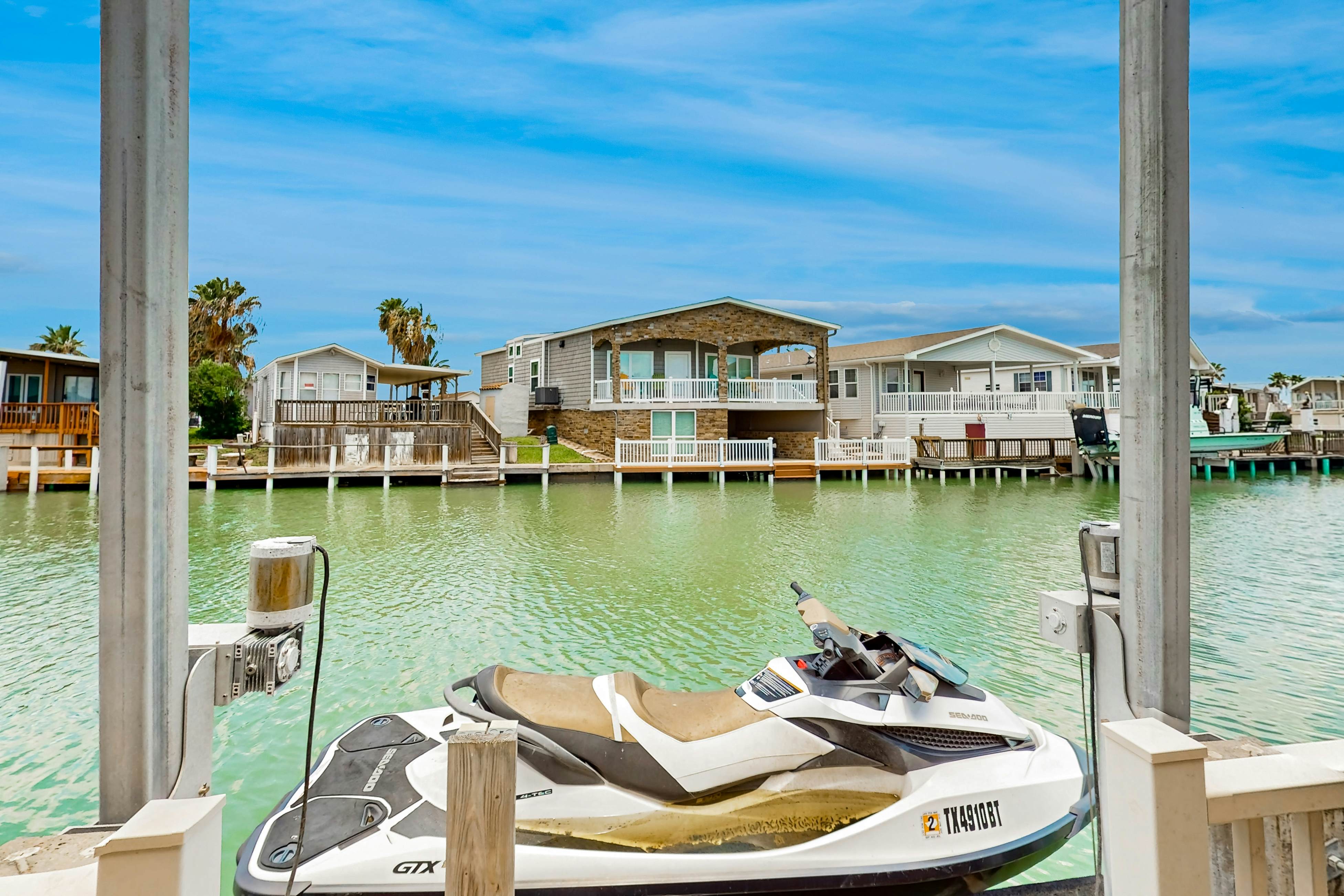 Long Island Village 233 Conch dr