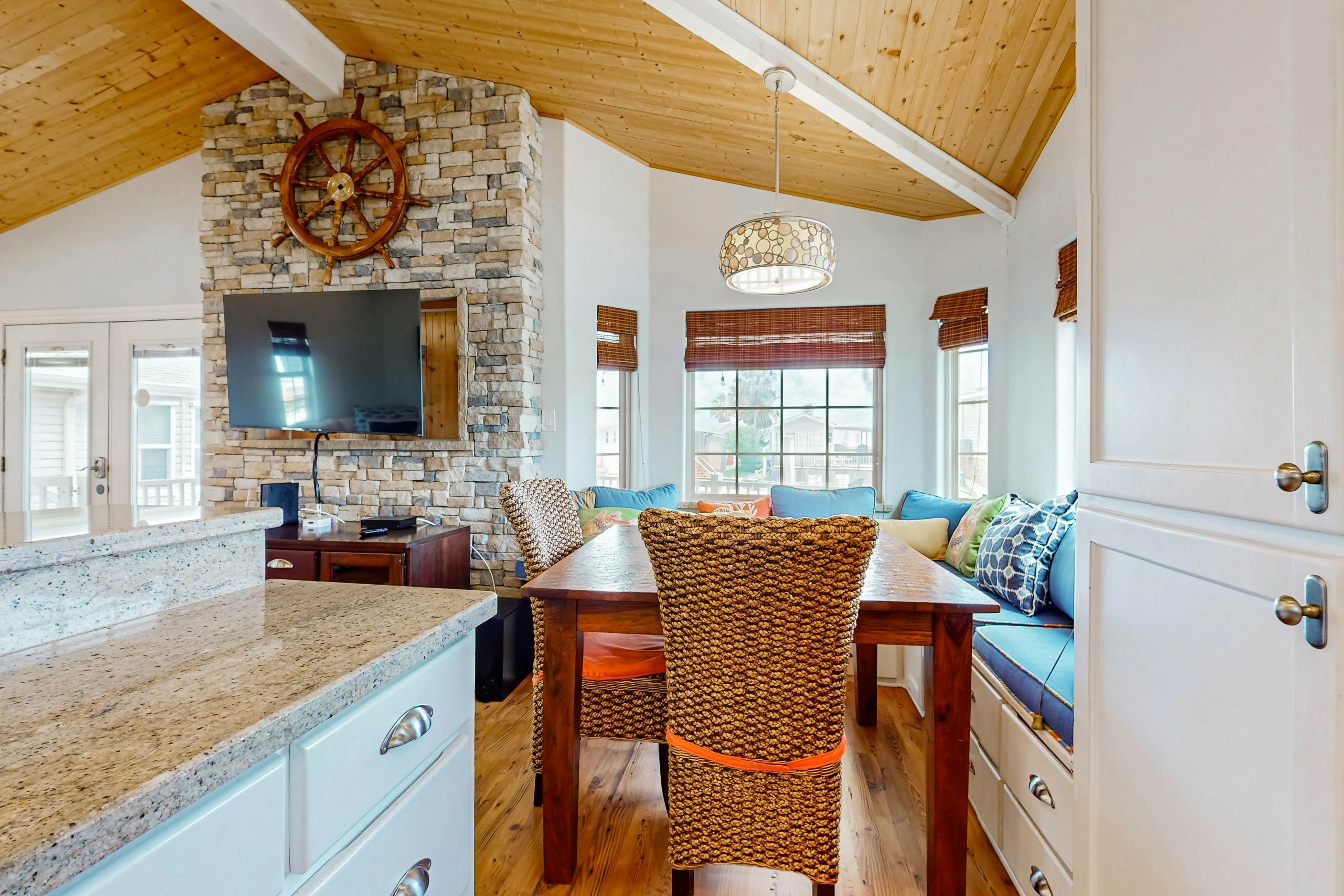 Long Island Village 233 Conch dr