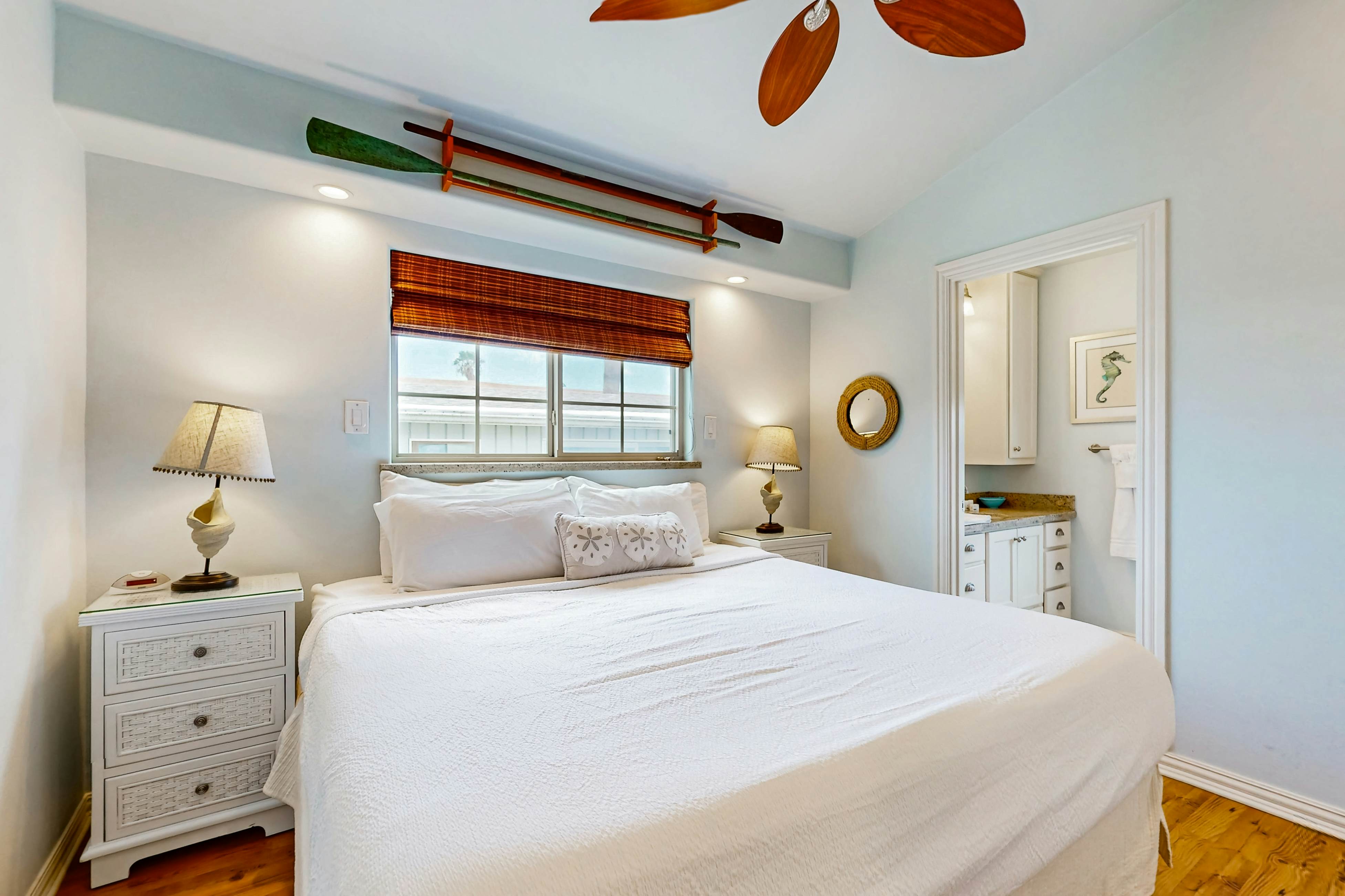 Long Island Village 233 Conch dr