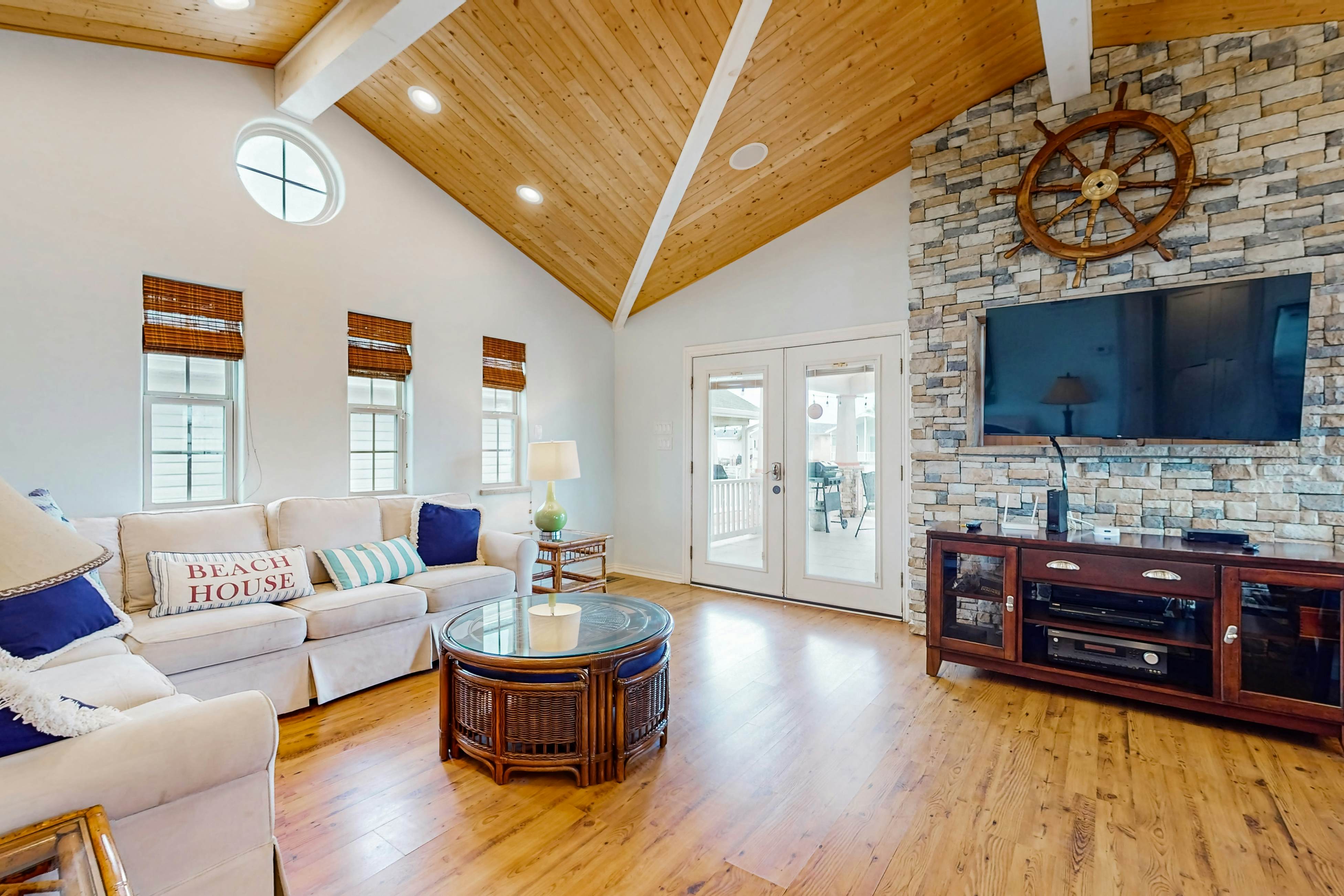 Long Island Village 233 Conch dr