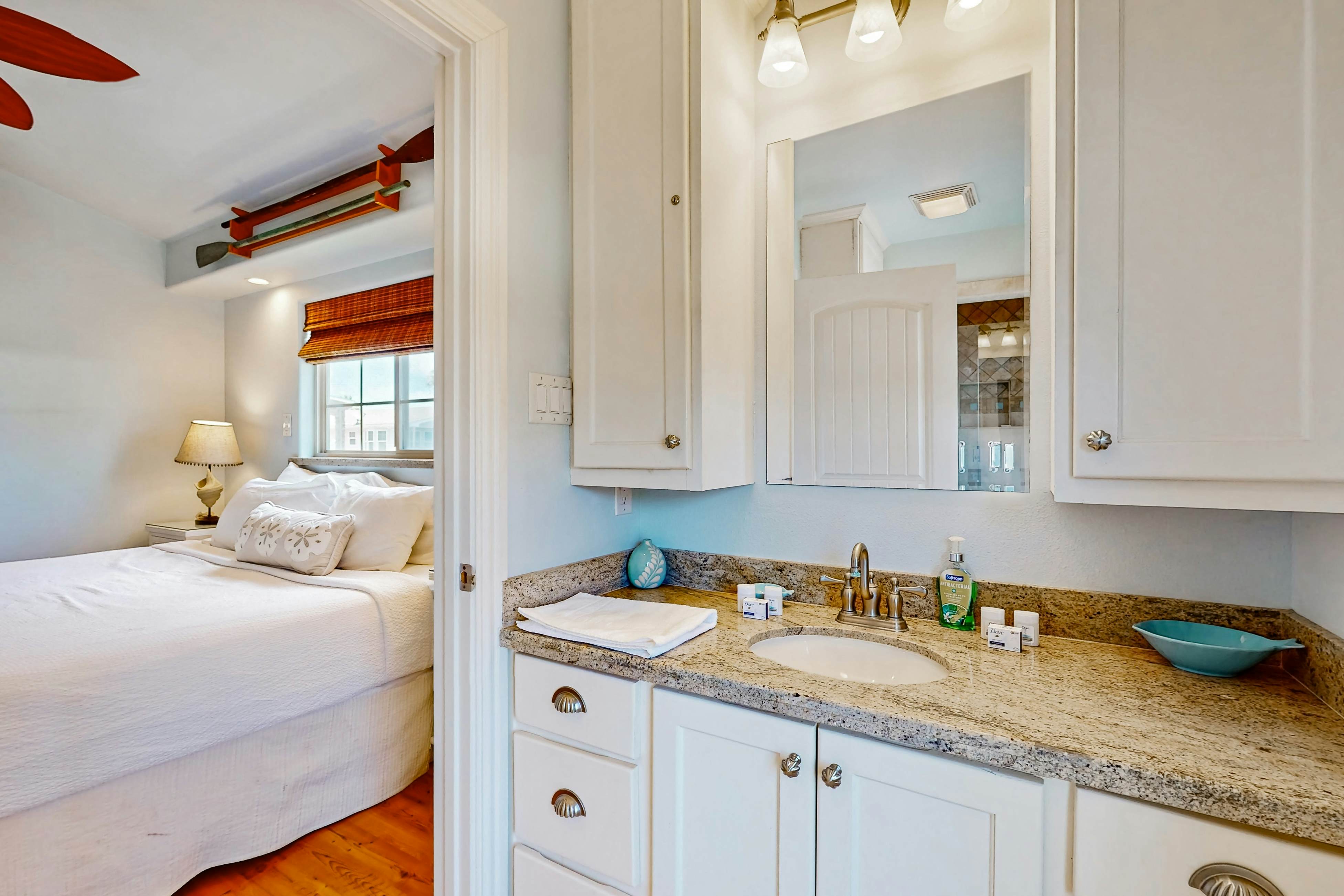 Long Island Village 233 Conch dr