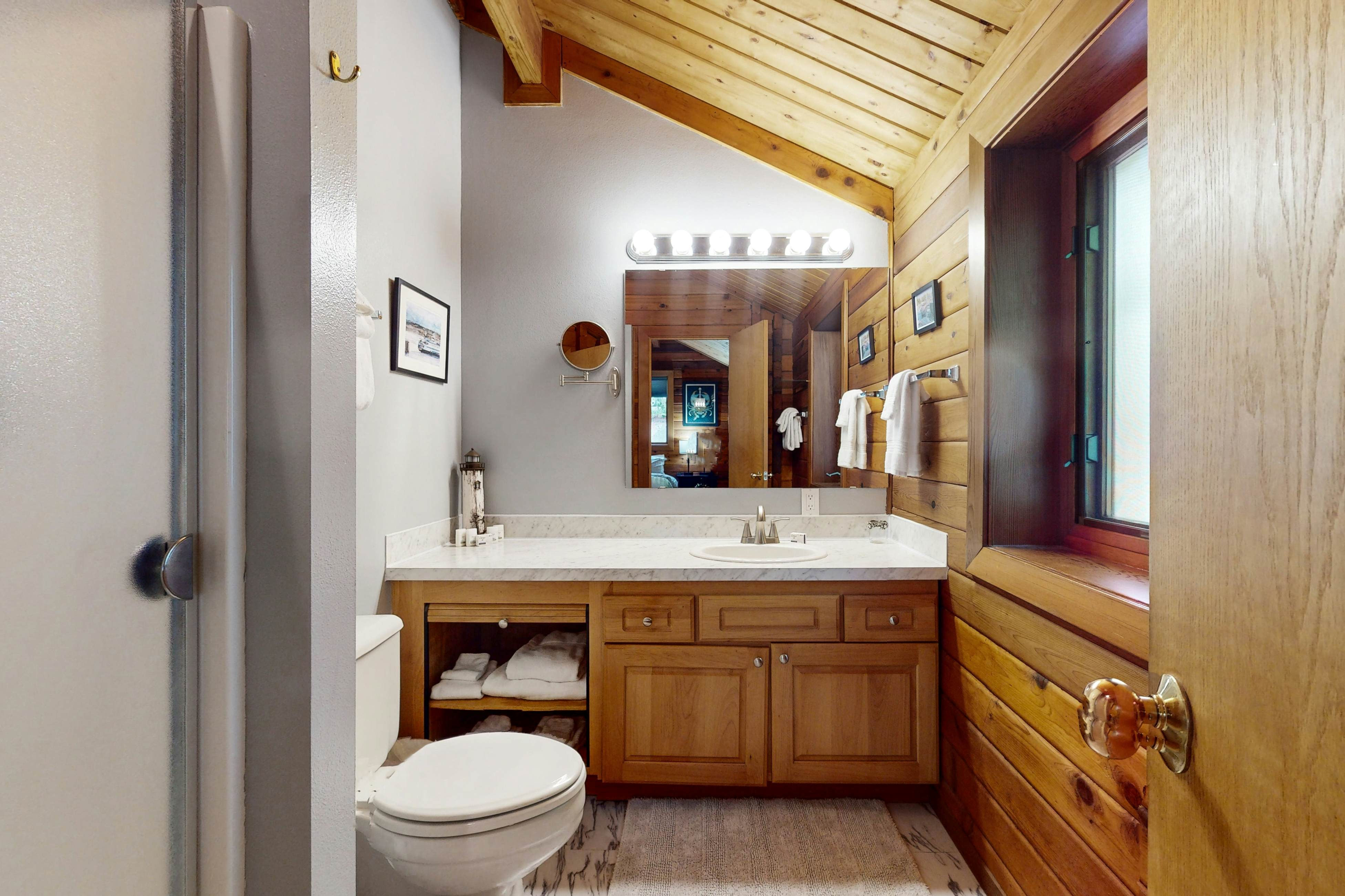 Hammersley Private Beach Cabin