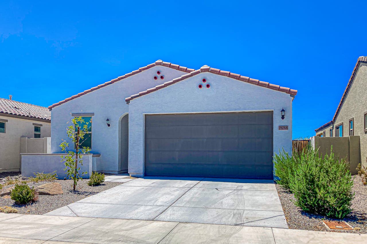 CantaMia Majesty 2 BD Goodyear, AZ Vacation Rental Vacasa