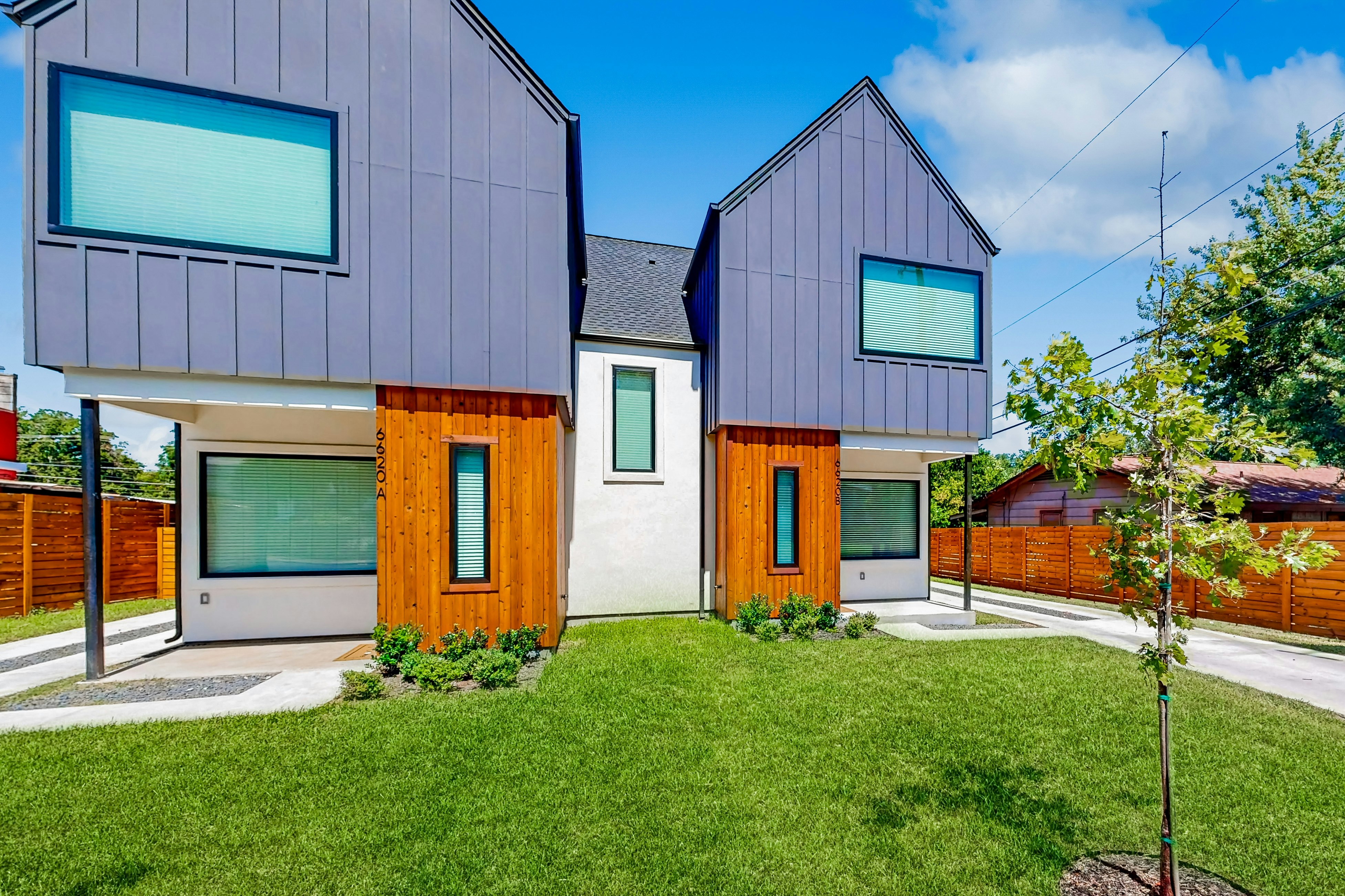 The Isabelle's - Unit B