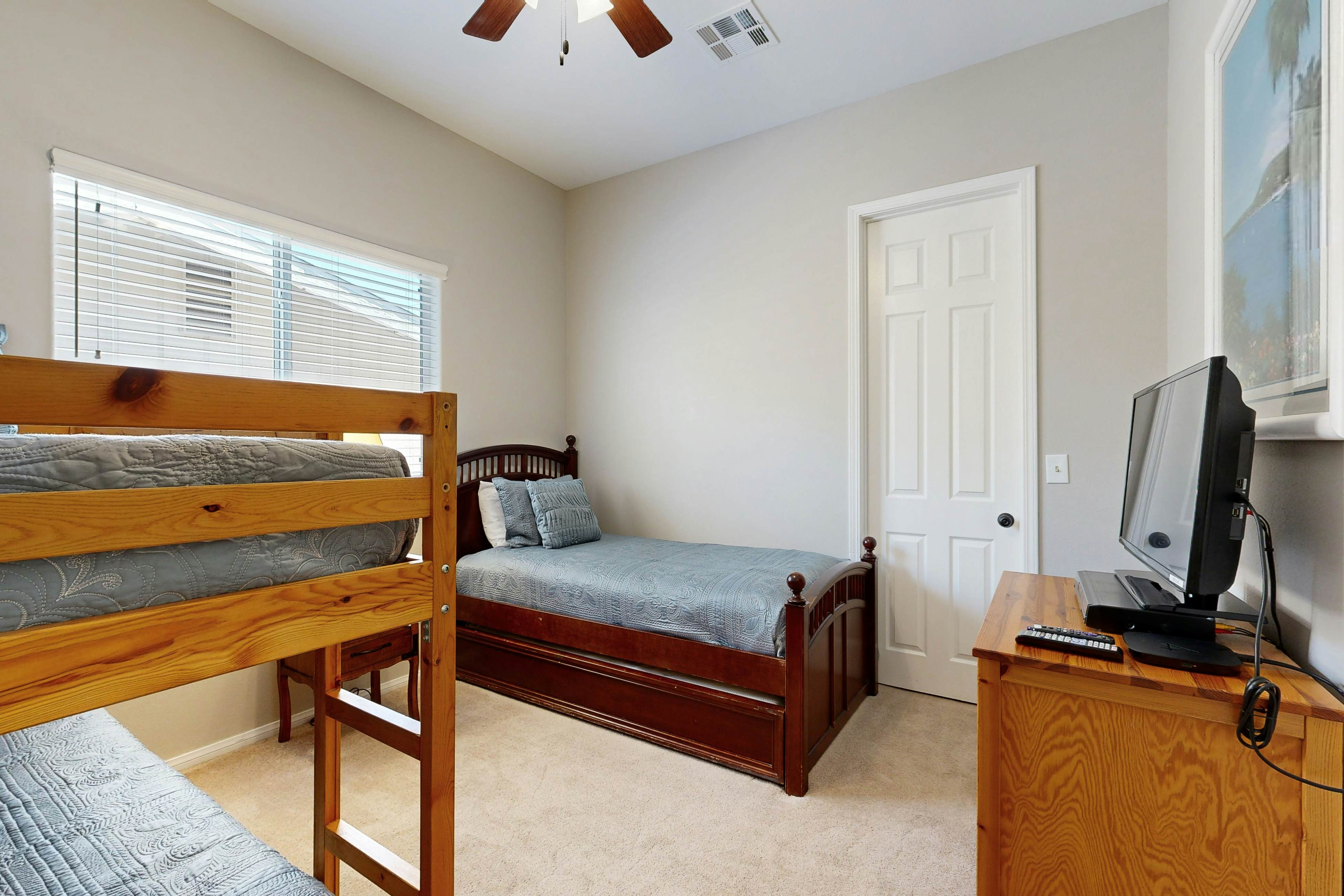 Avenida Alvarado Oasis