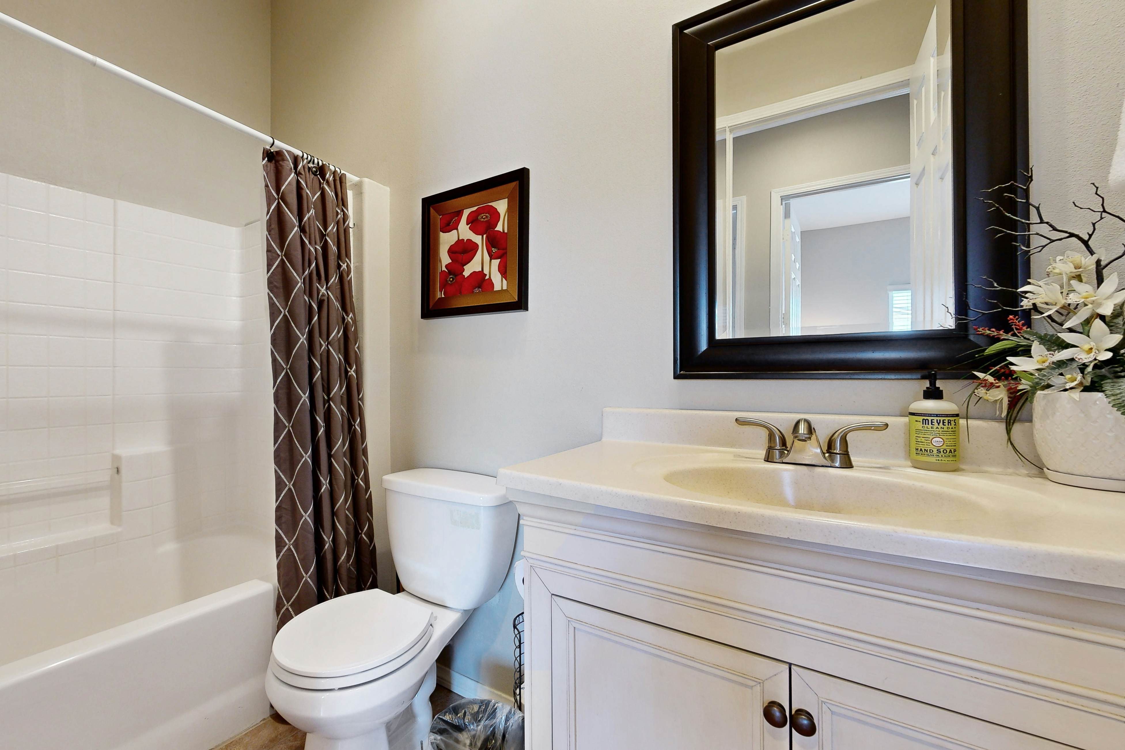 Avenida Alvarado Oasis