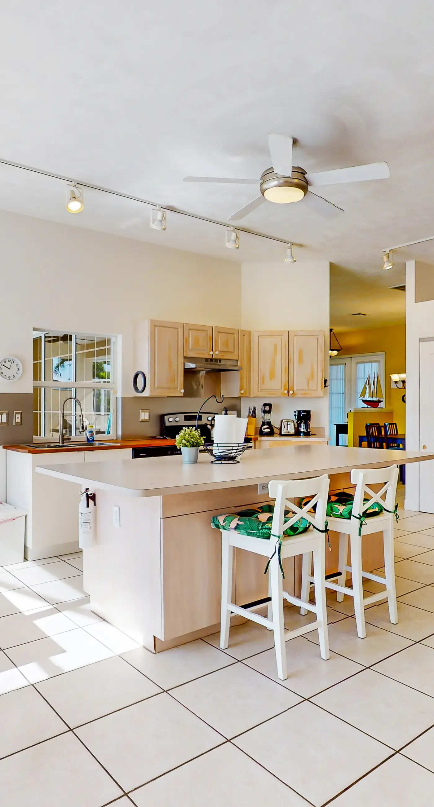 Palm Paradise Escape