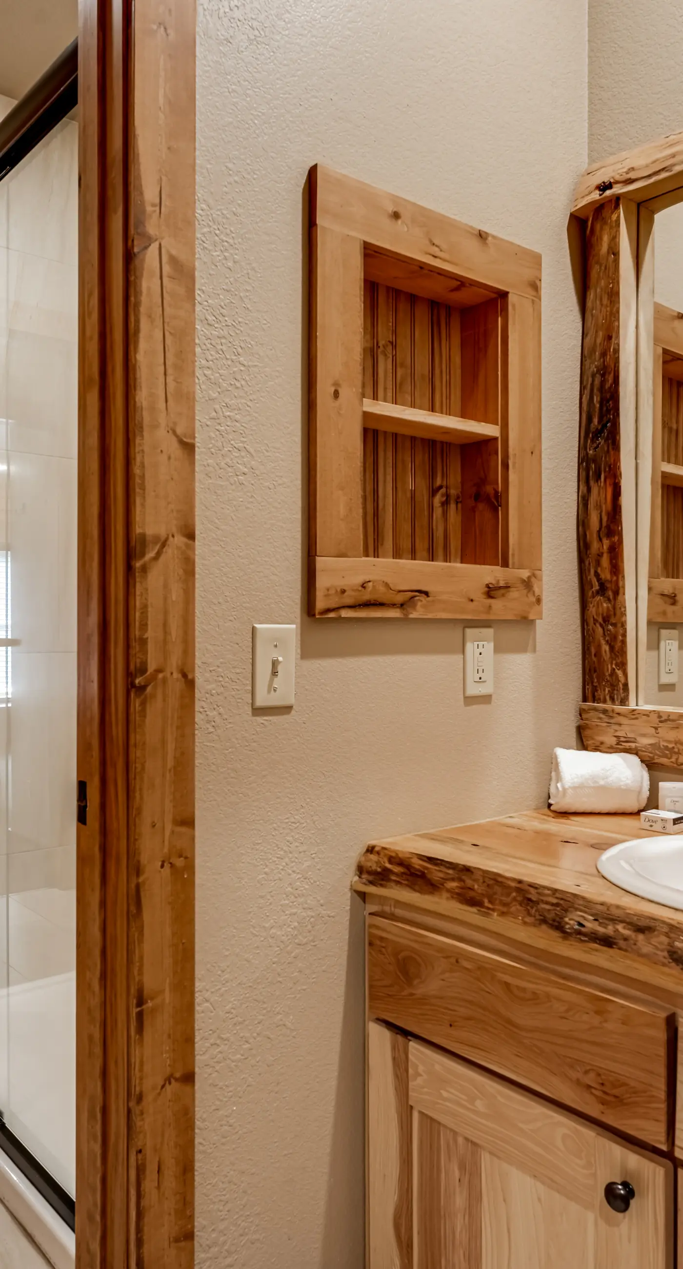 Whispering Pines Lodge