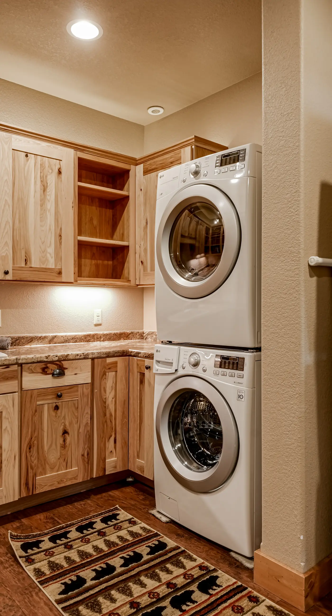 Whispering Pines Lodge