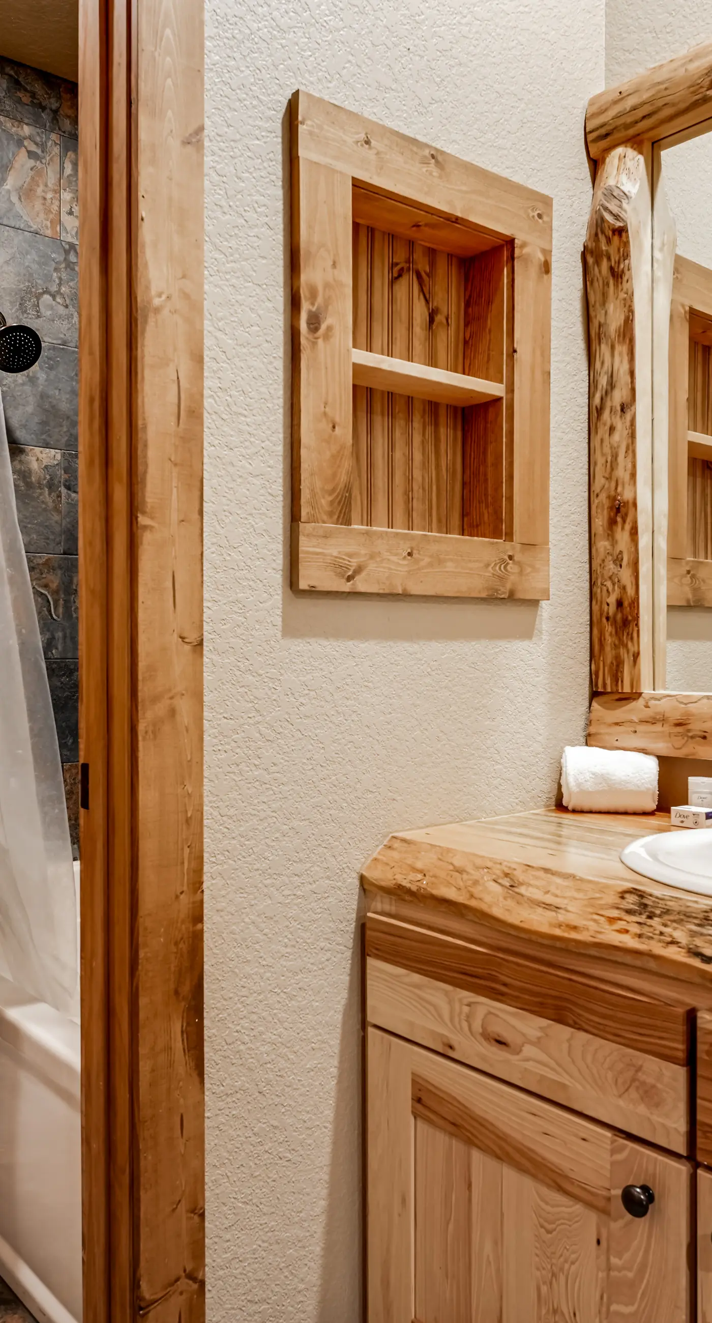 Whispering Pines Lodge