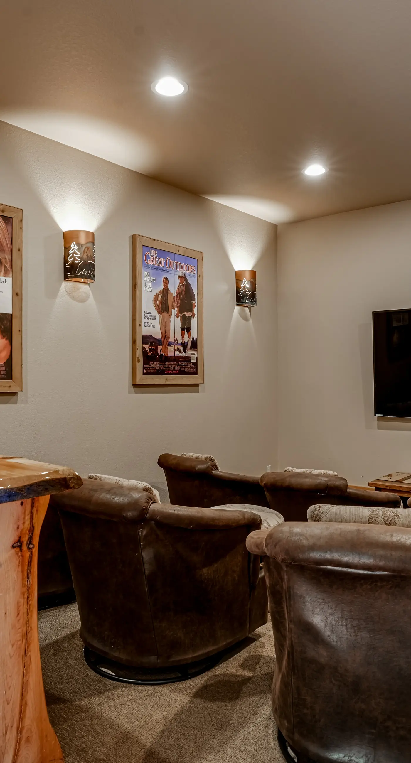 Whispering Pines Lodge