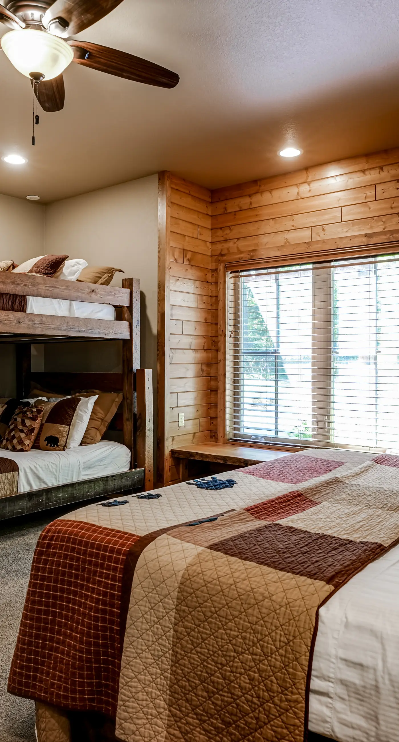 Whispering Pines Lodge