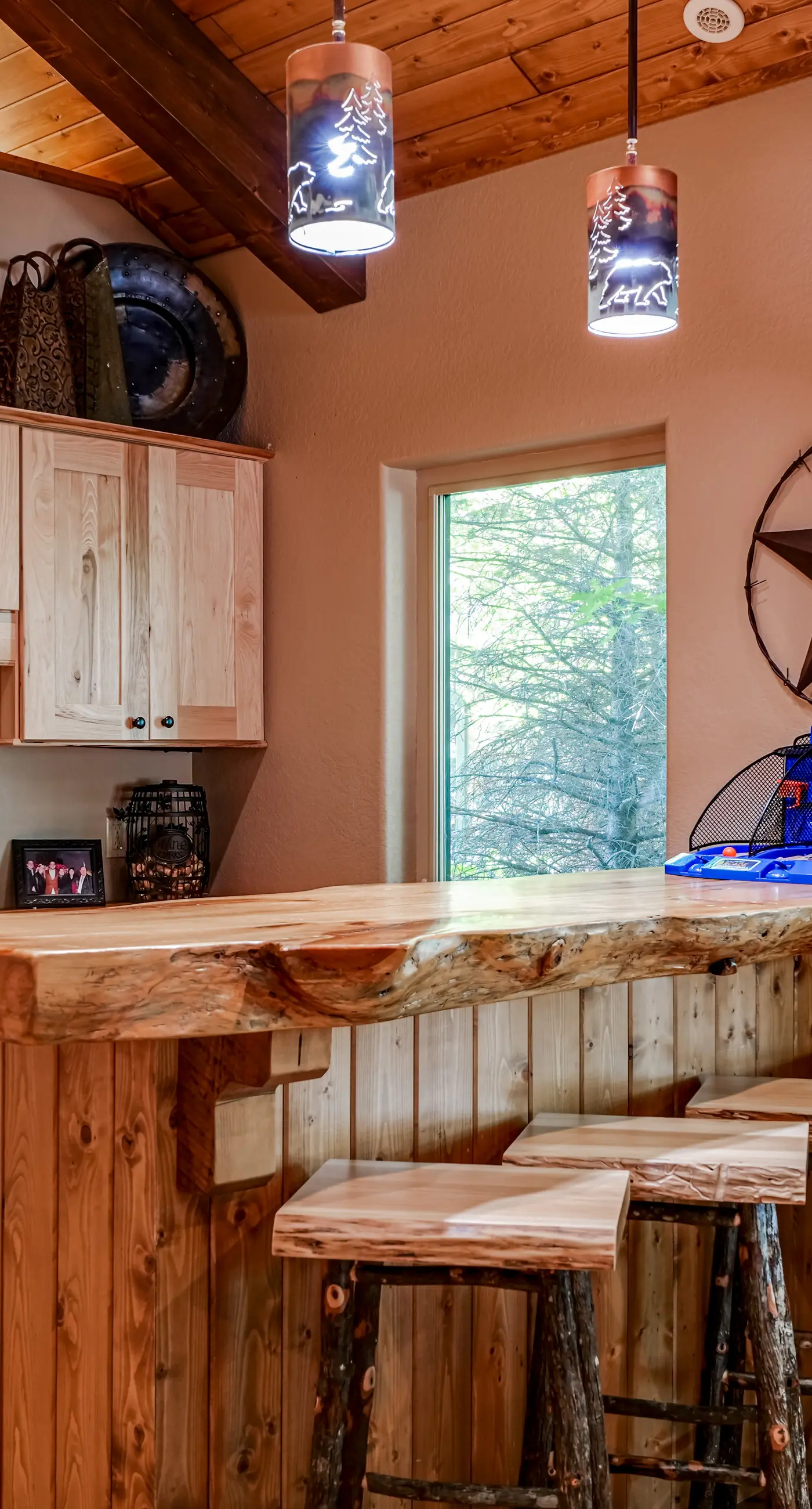 Whispering Pines Lodge