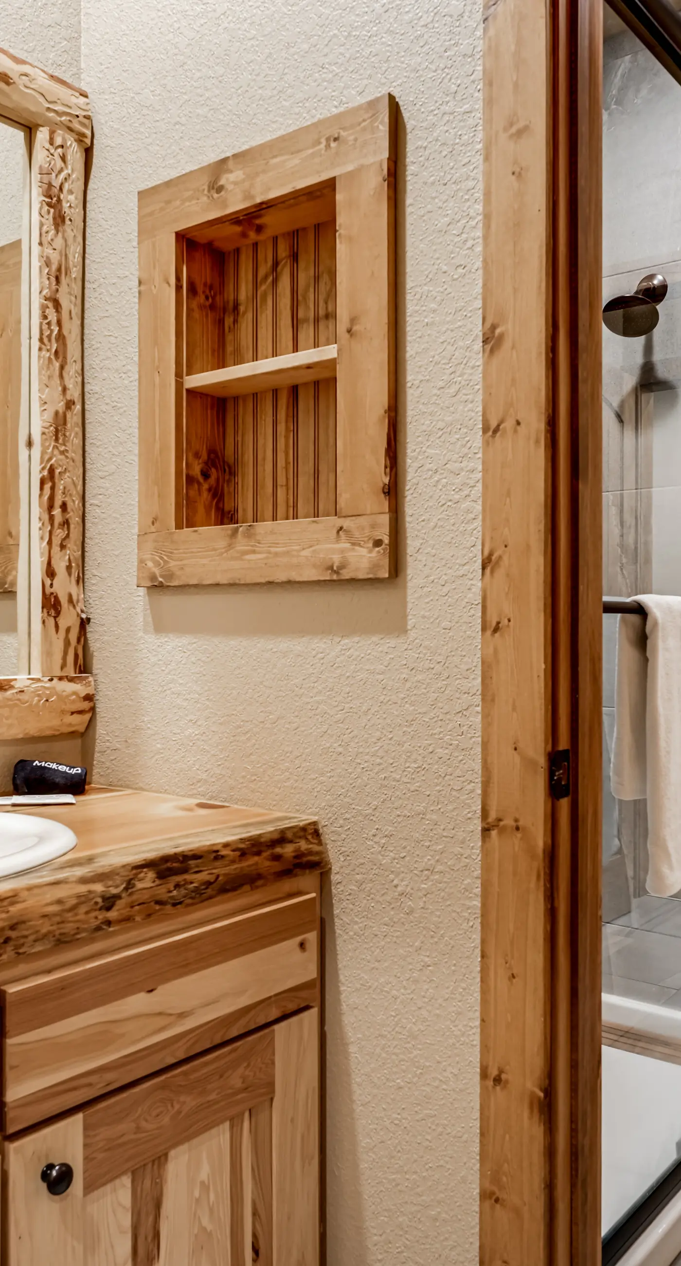 Whispering Pines Lodge