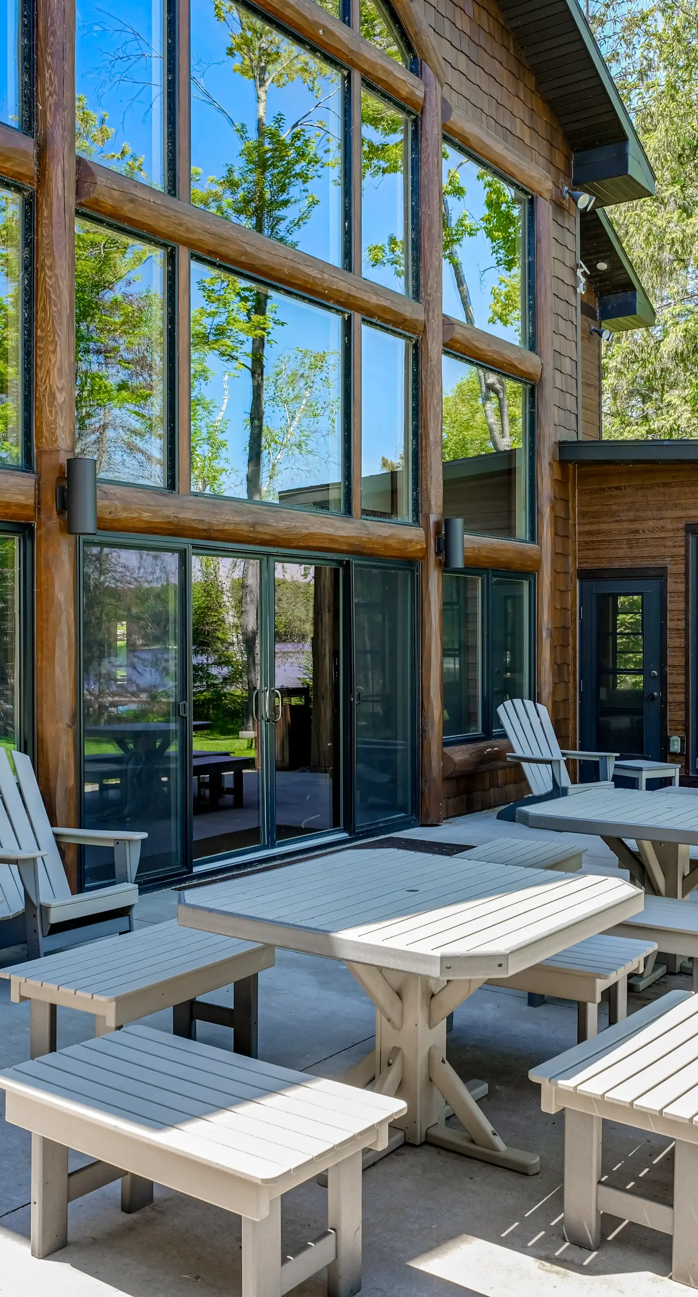 Whispering Pines Lodge