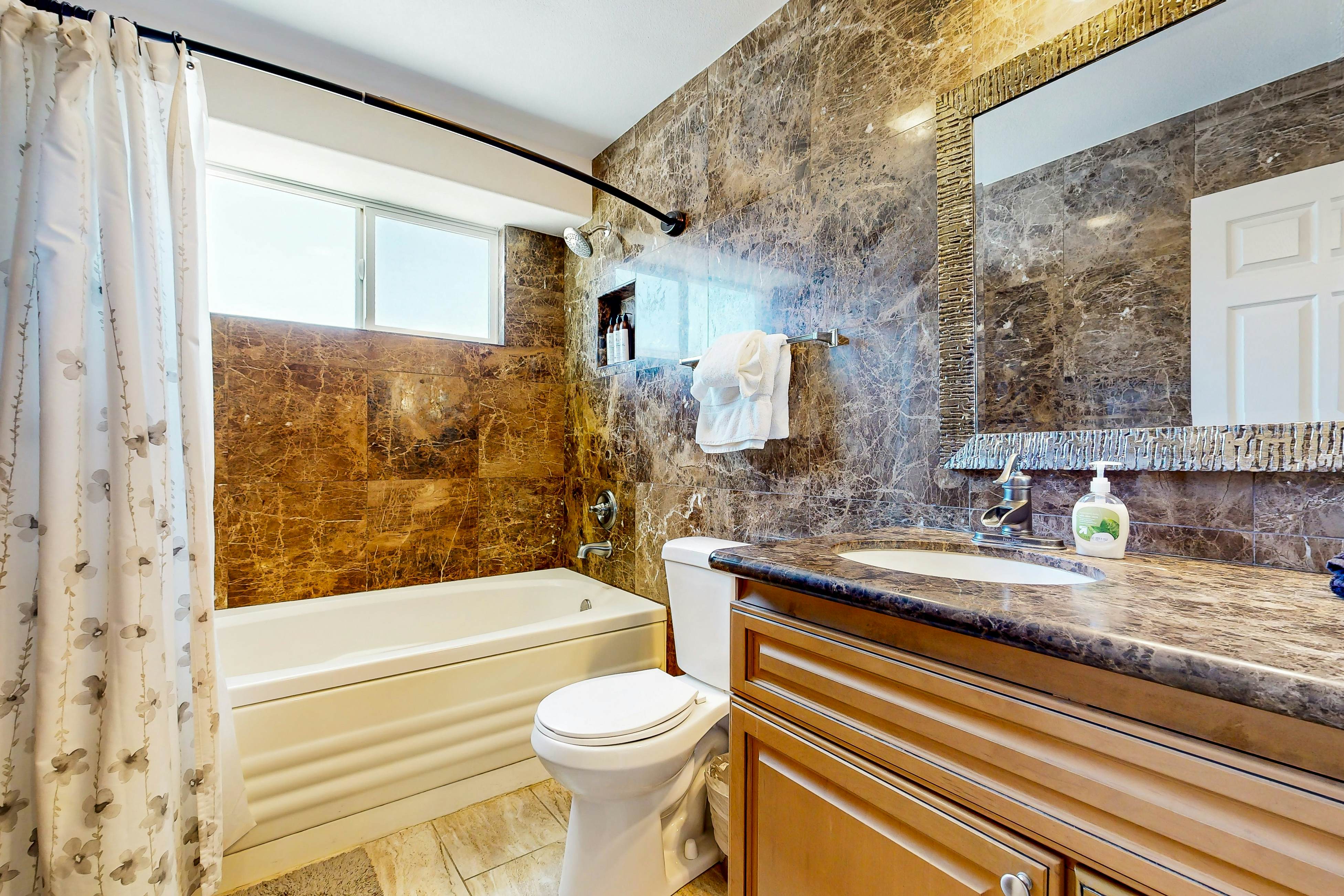 Hotwell Painted Hills