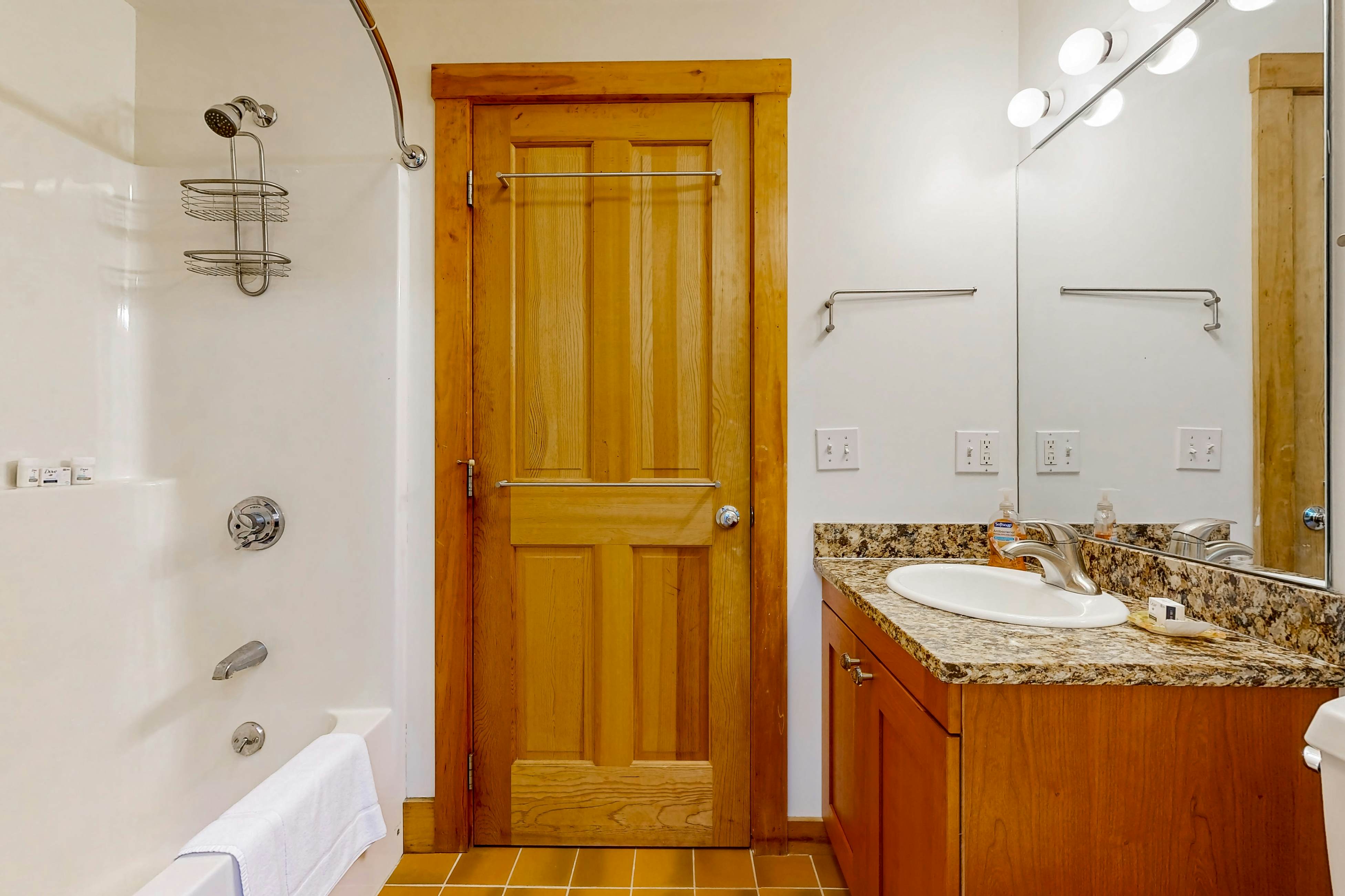 Chilmark Guest House