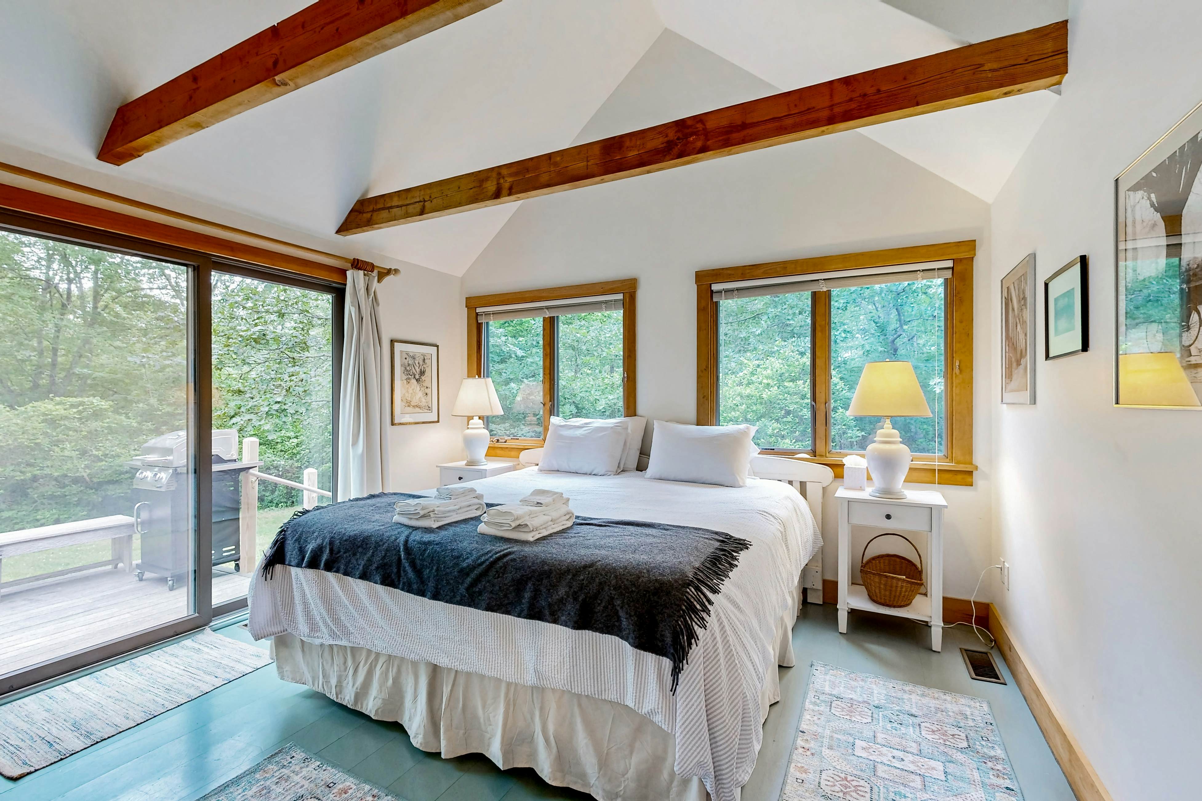 Chilmark Guest House