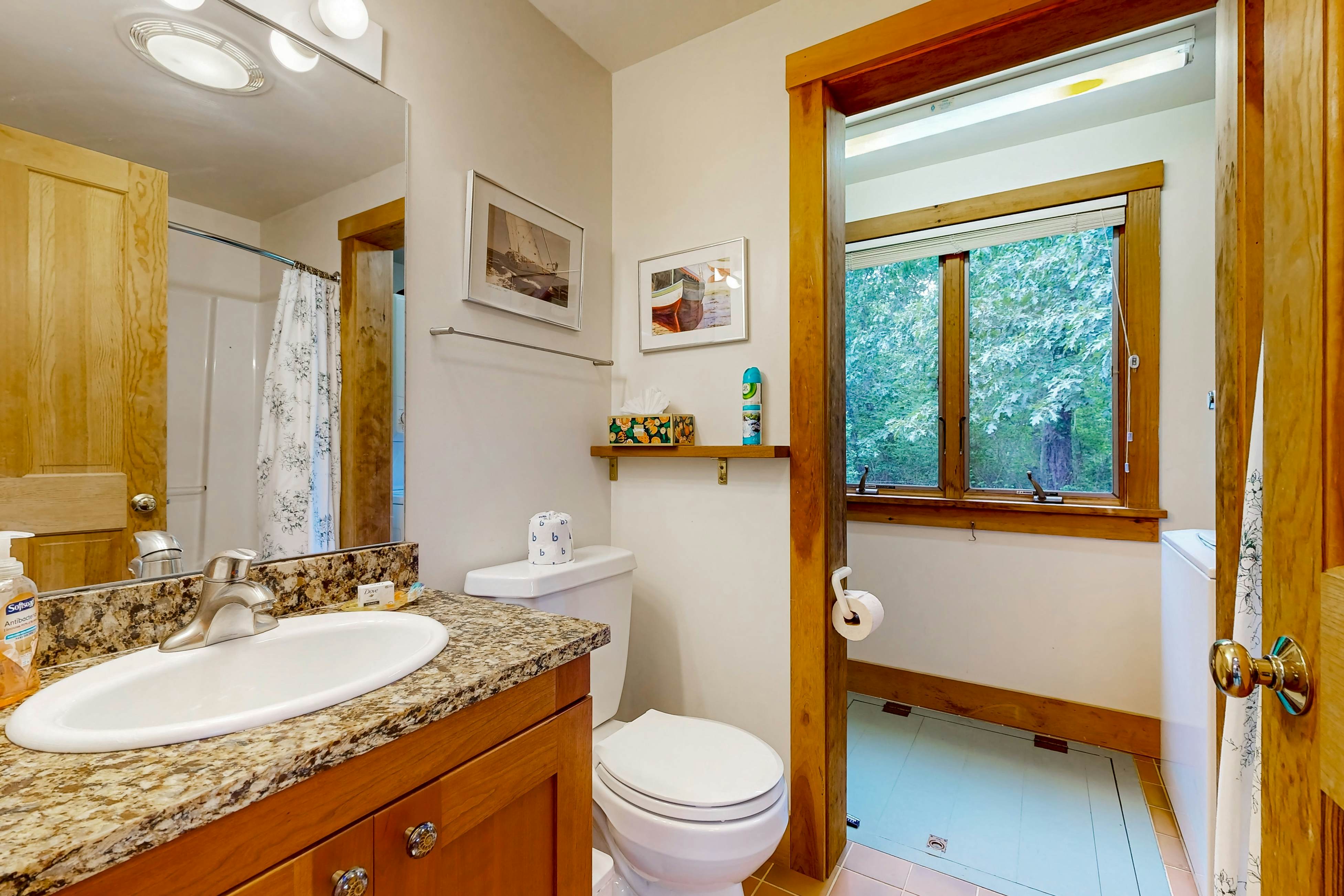 Chilmark Guest House