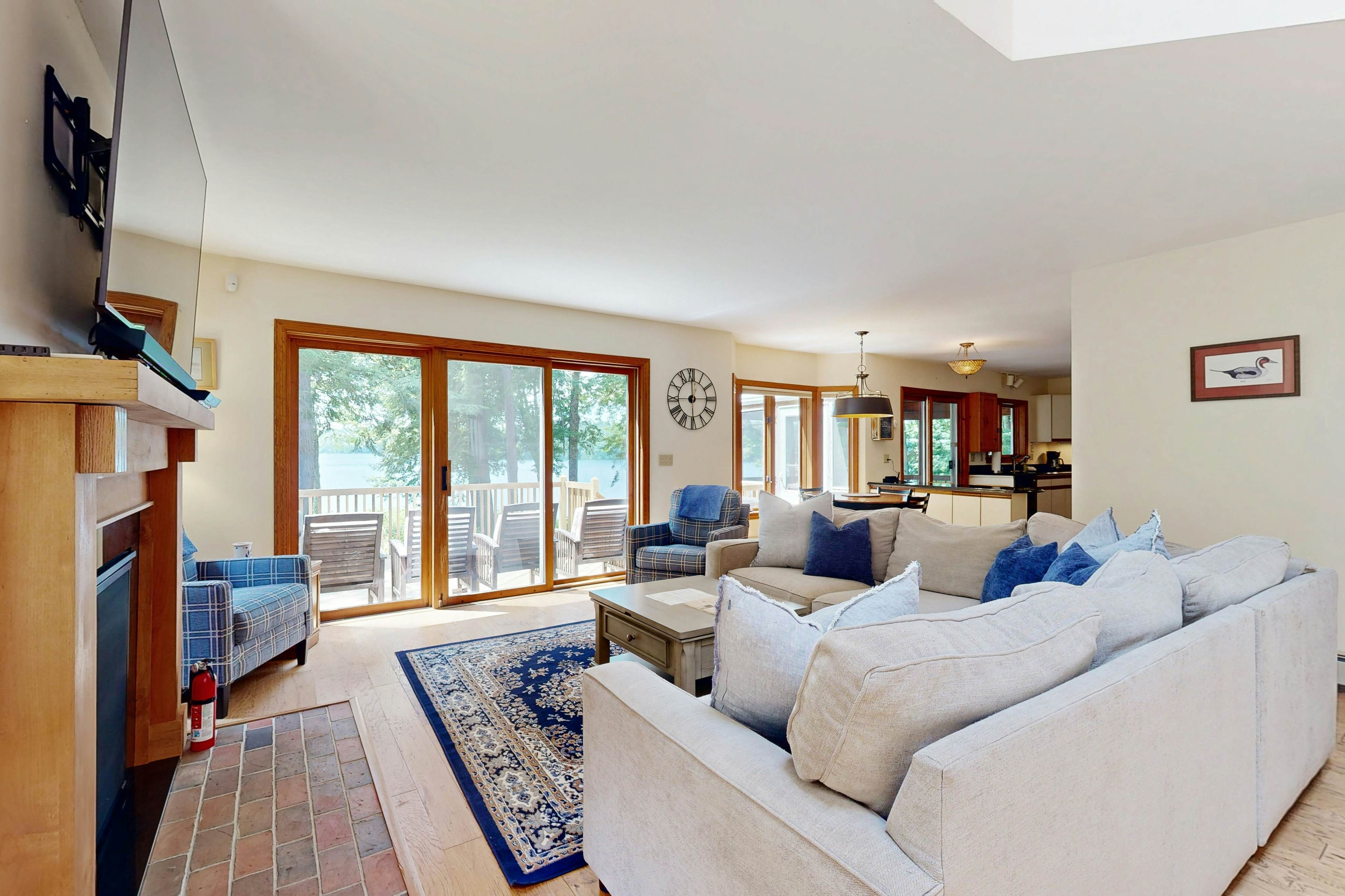 Thompson Lake Estate