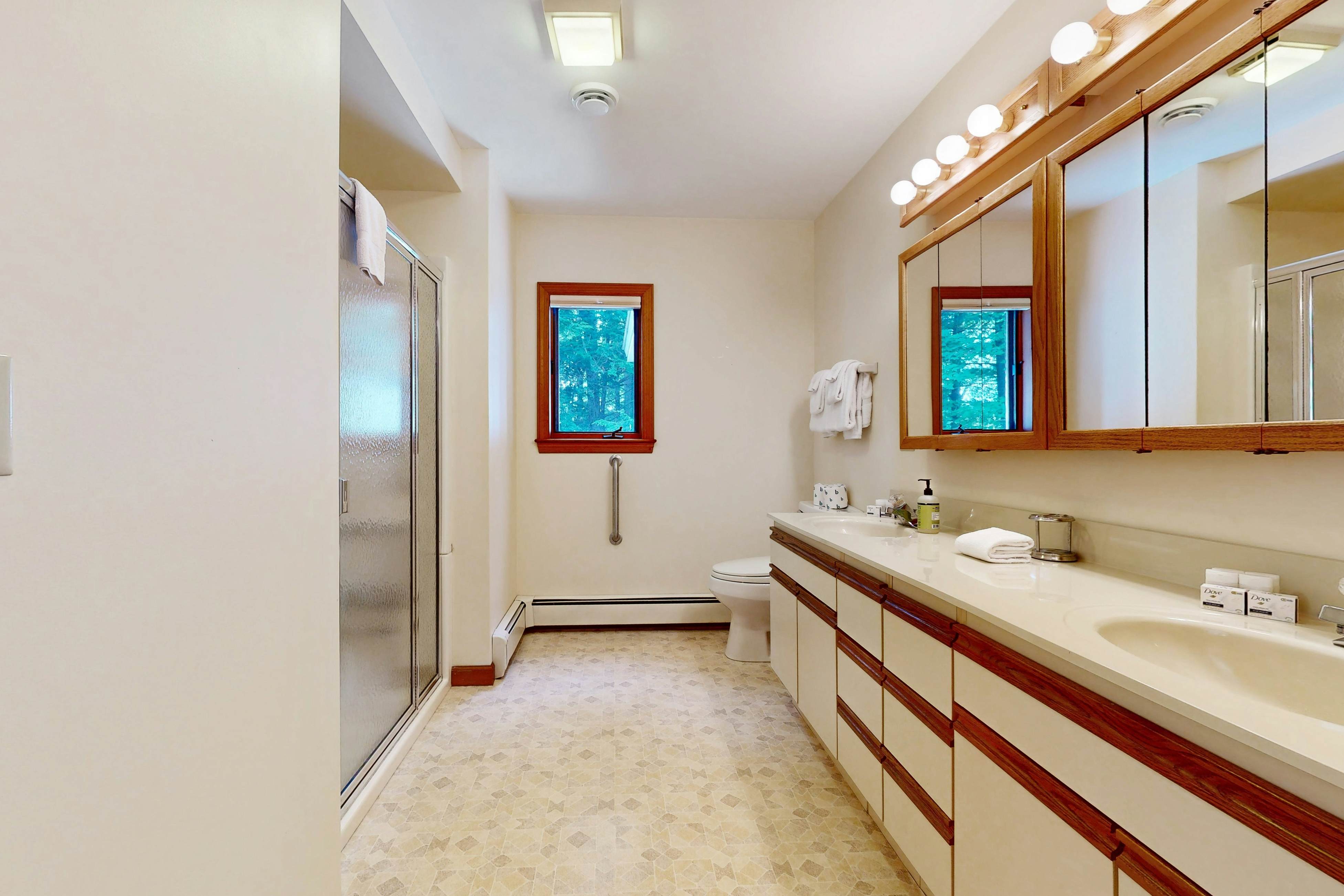 Thompson Lake Estate