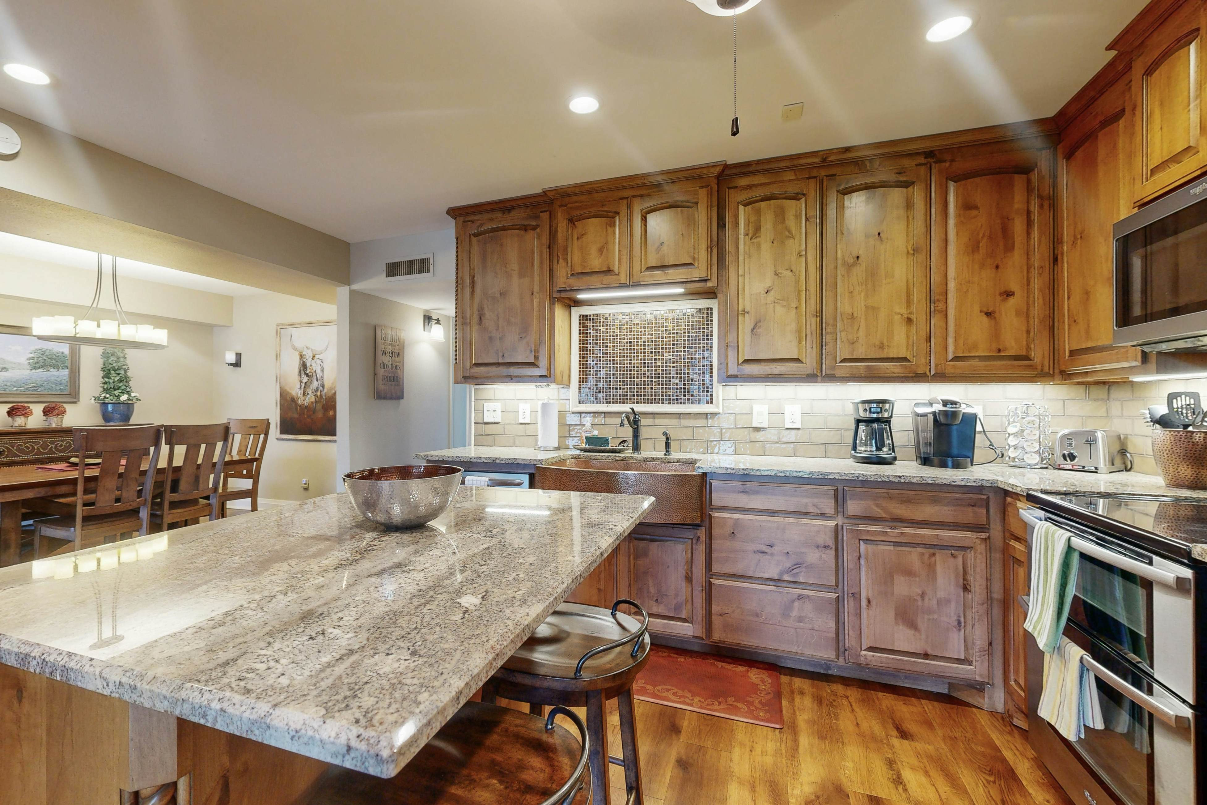 Lavish World of Tennis