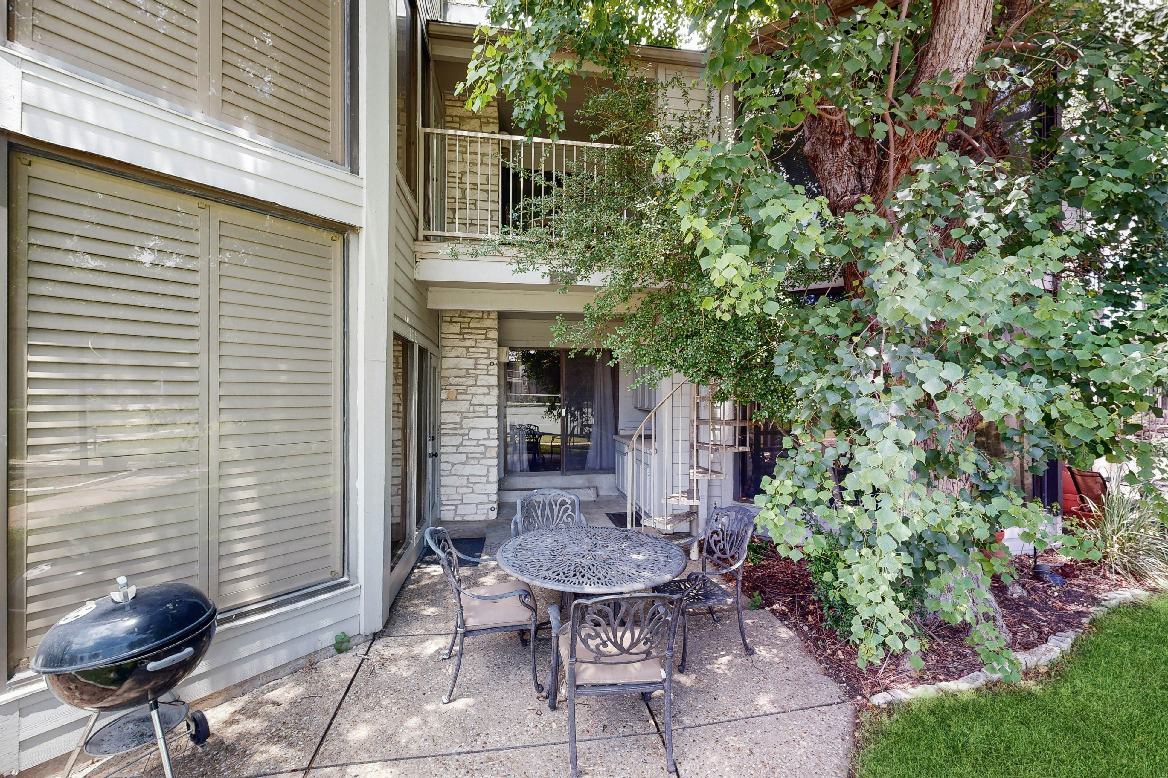 Lavish World of Tennis