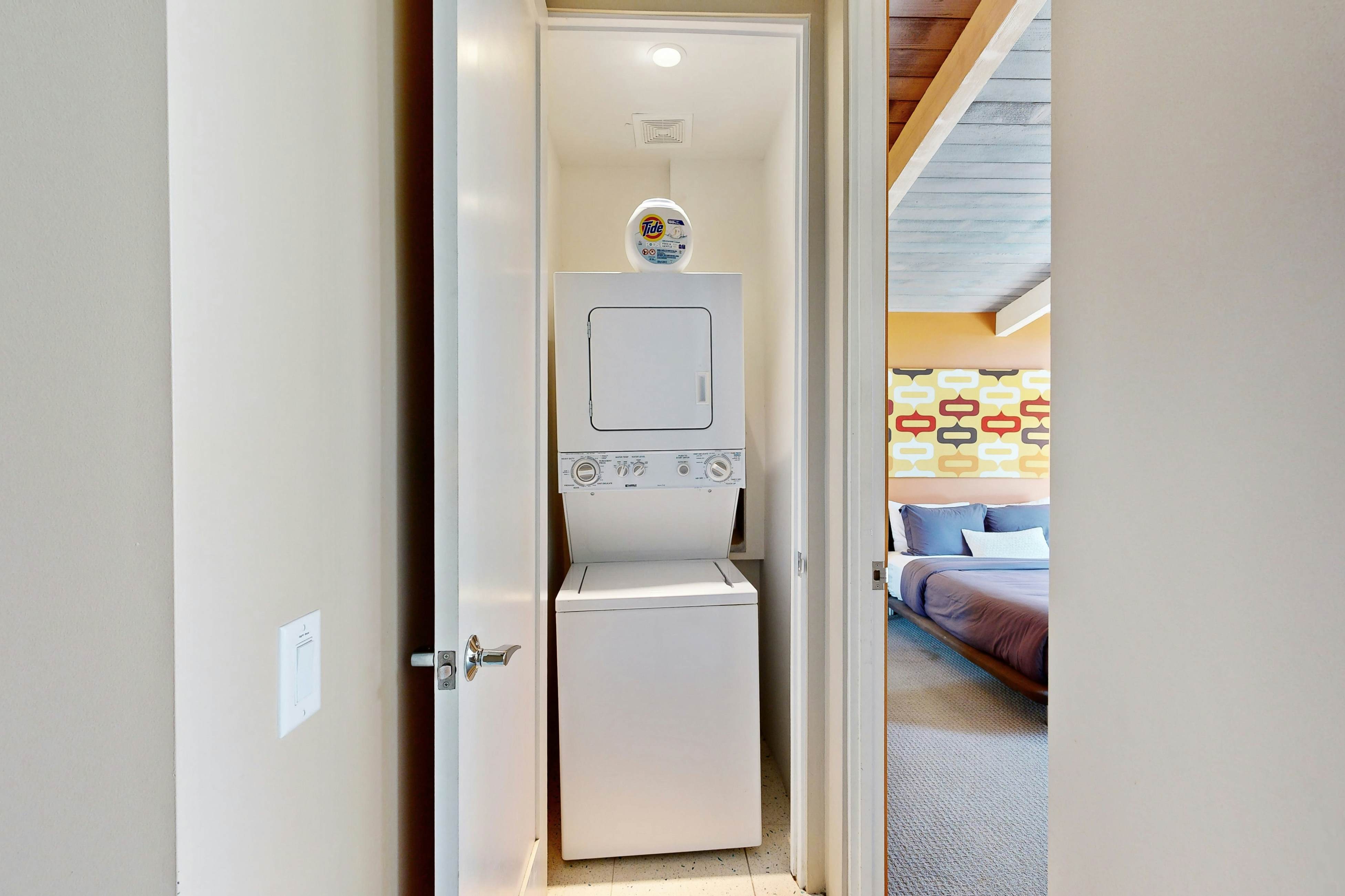 Twin Palms Mid-century Escape - 1983