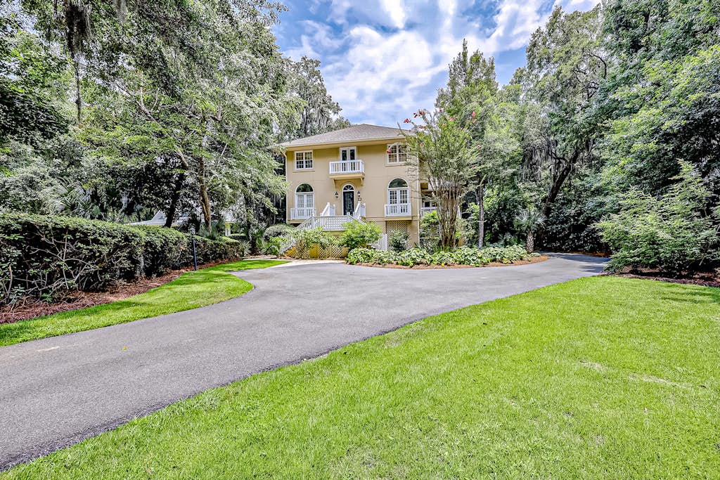 French Country home on Golf Course with deck & private pool — Hilton Head, SC — vacation rental